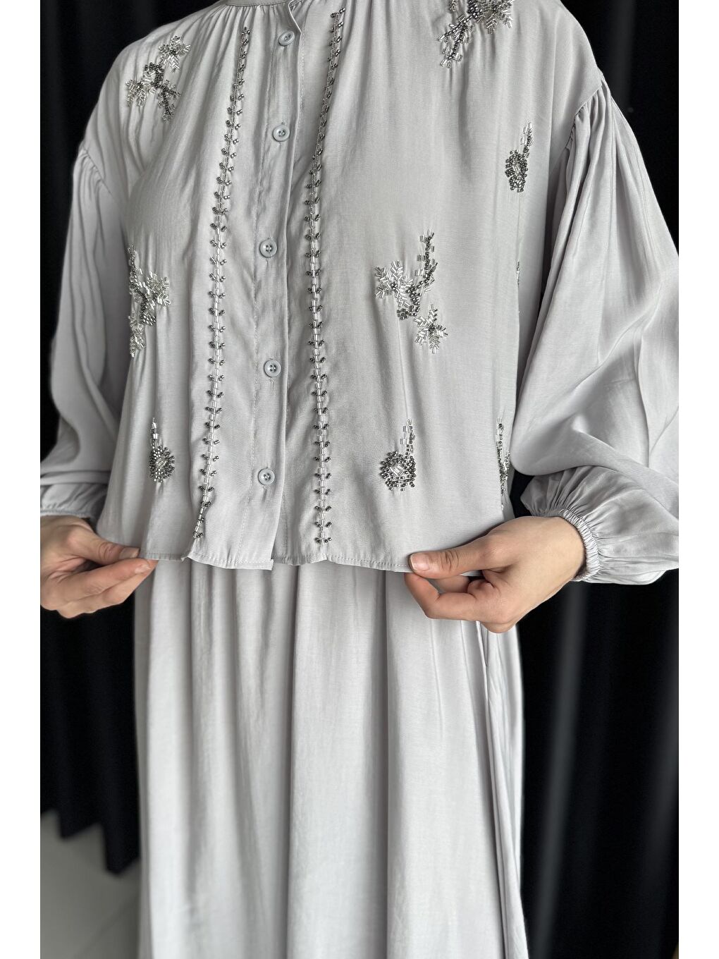 Gri Boncuk İşlemeli Gömlek Etek Tesettür İkili Takım-4
