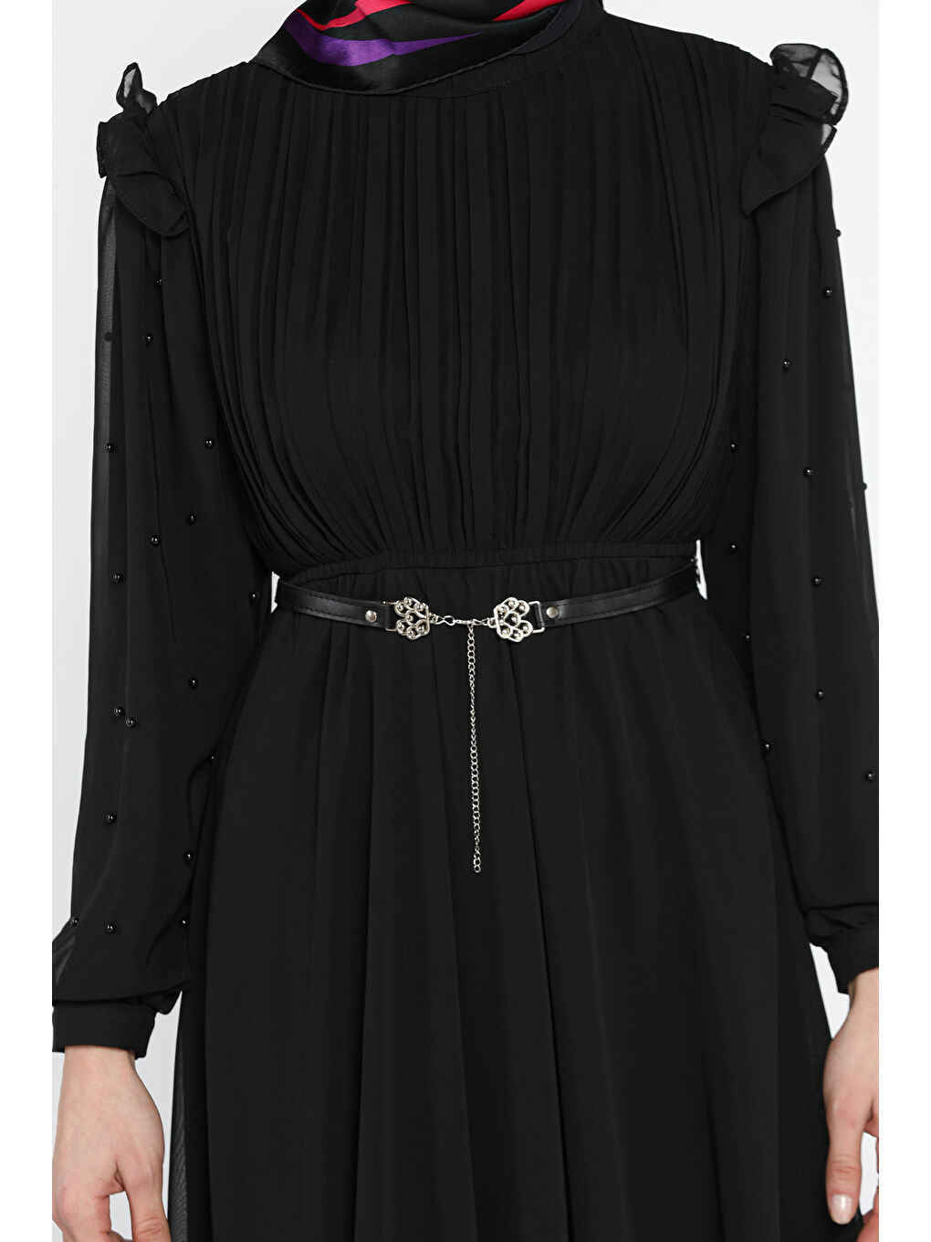 Siyah İnci Detaylı Piliseli Kemerli Şifon Tesettür Elbise-7