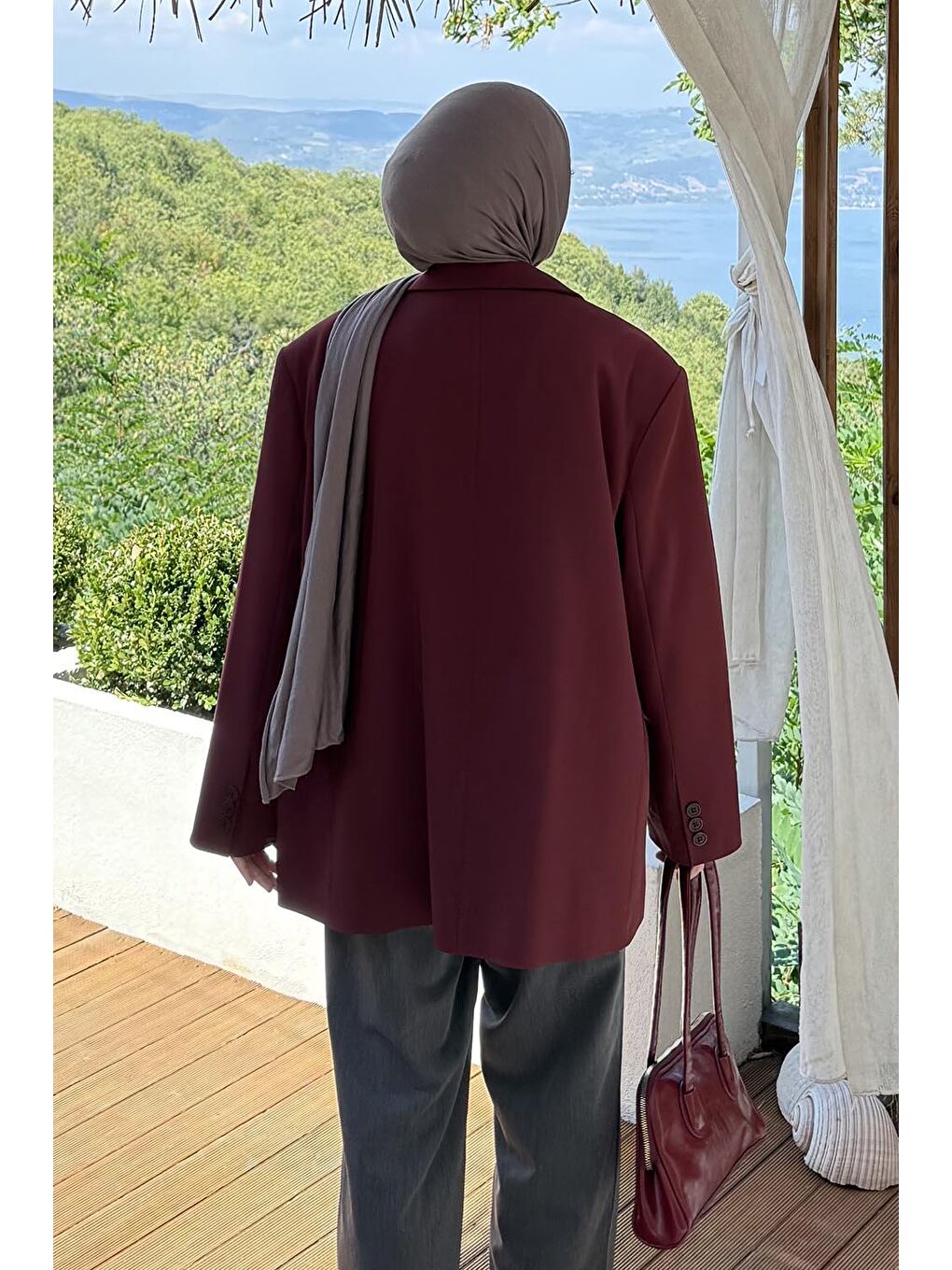 Dekoratif Cep Detaylı Tesettür Ceket Bordo-3