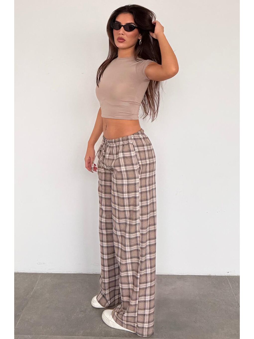 Bej Lastikli Bel Geniş Paça Ekose Pantolon Mg2658-2