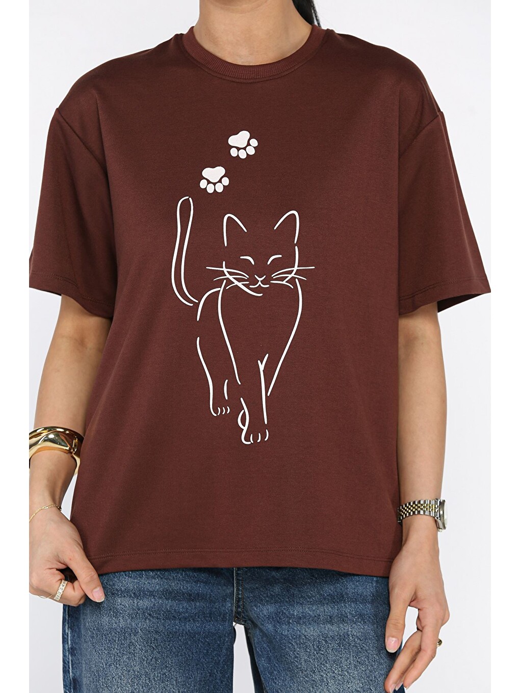 Kahverengi Kadın Kedi Baskılı Tişört-2