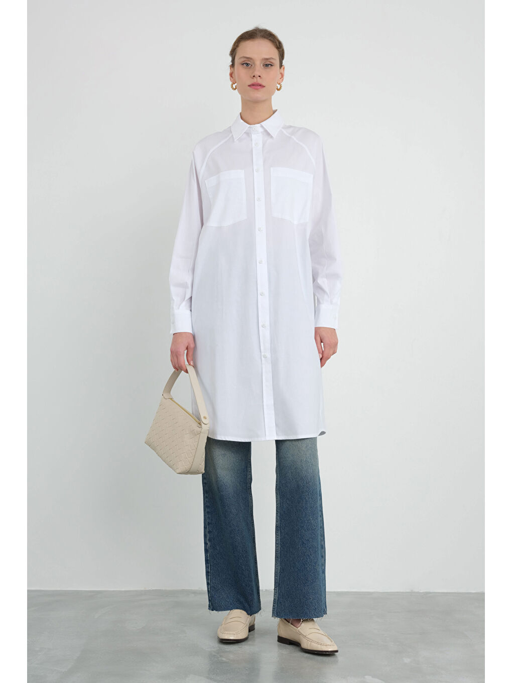 Çift Cepli Uzun Gömlek Beyaz-1