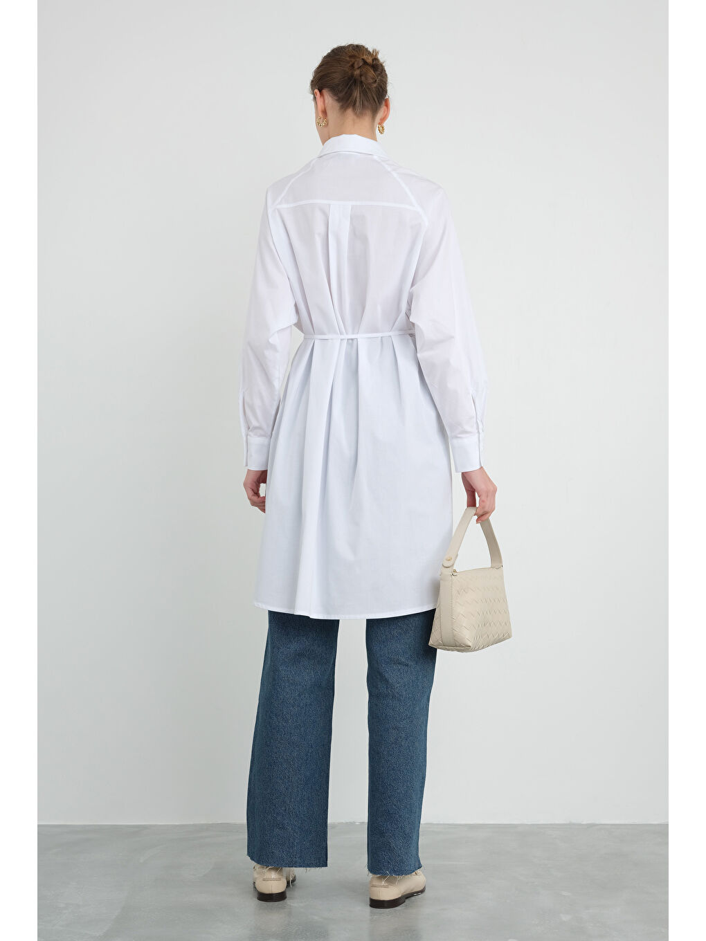 Çift Cepli Uzun Gömlek Beyaz-3