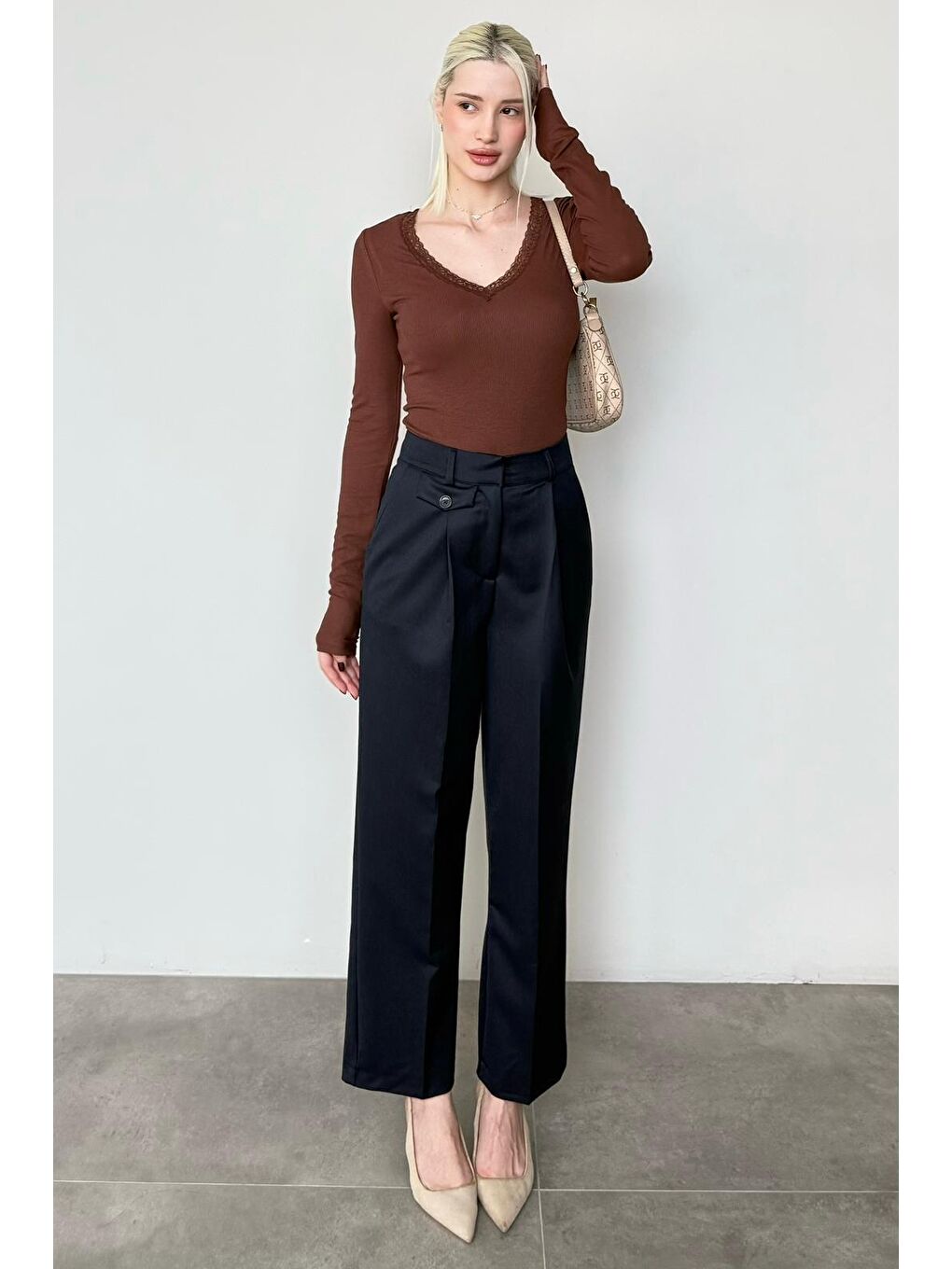 Lacivert Pens Detaylı Kapaklı Düz Paça Kumaş Pantolon Mg2642-2