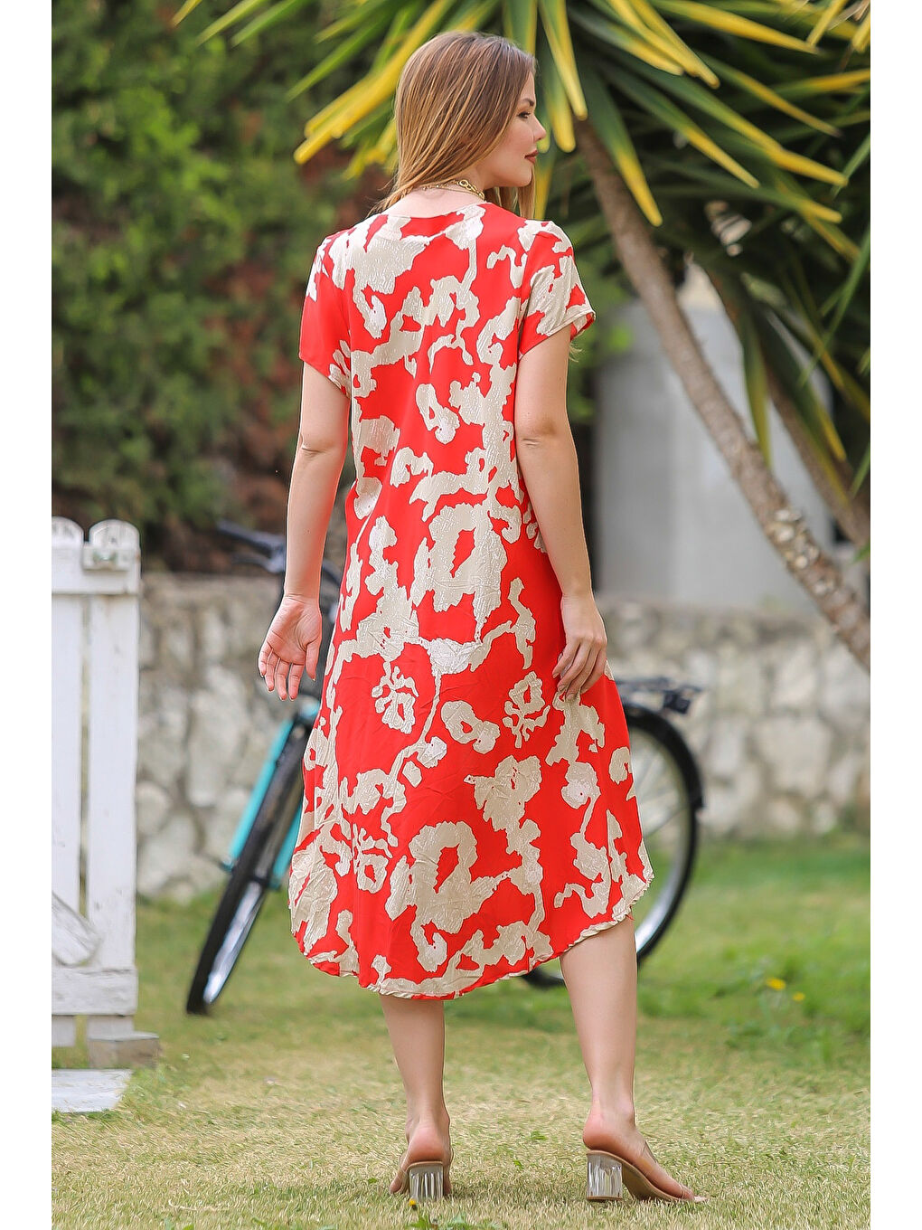 Kırmızı V Yaka Kısa Kol Oval Etekli Allover Baskılı Midi Boy Dokuma Casual Elbise-7