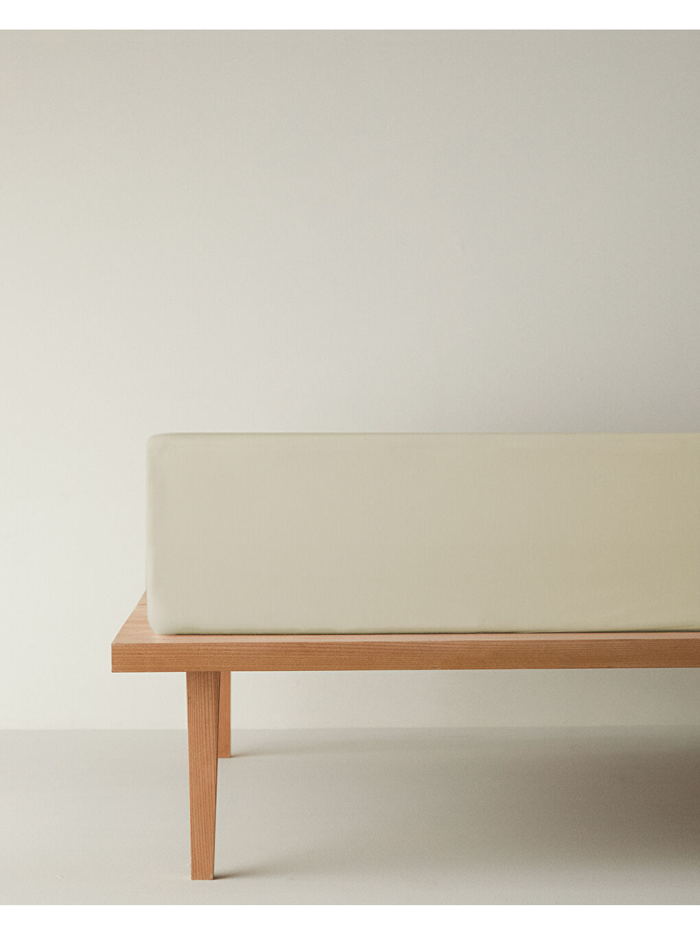 Ekru Novella Premium Soft Pamuk Tek Kişilik Lastikli Çarşaf 100x200 cm Krem