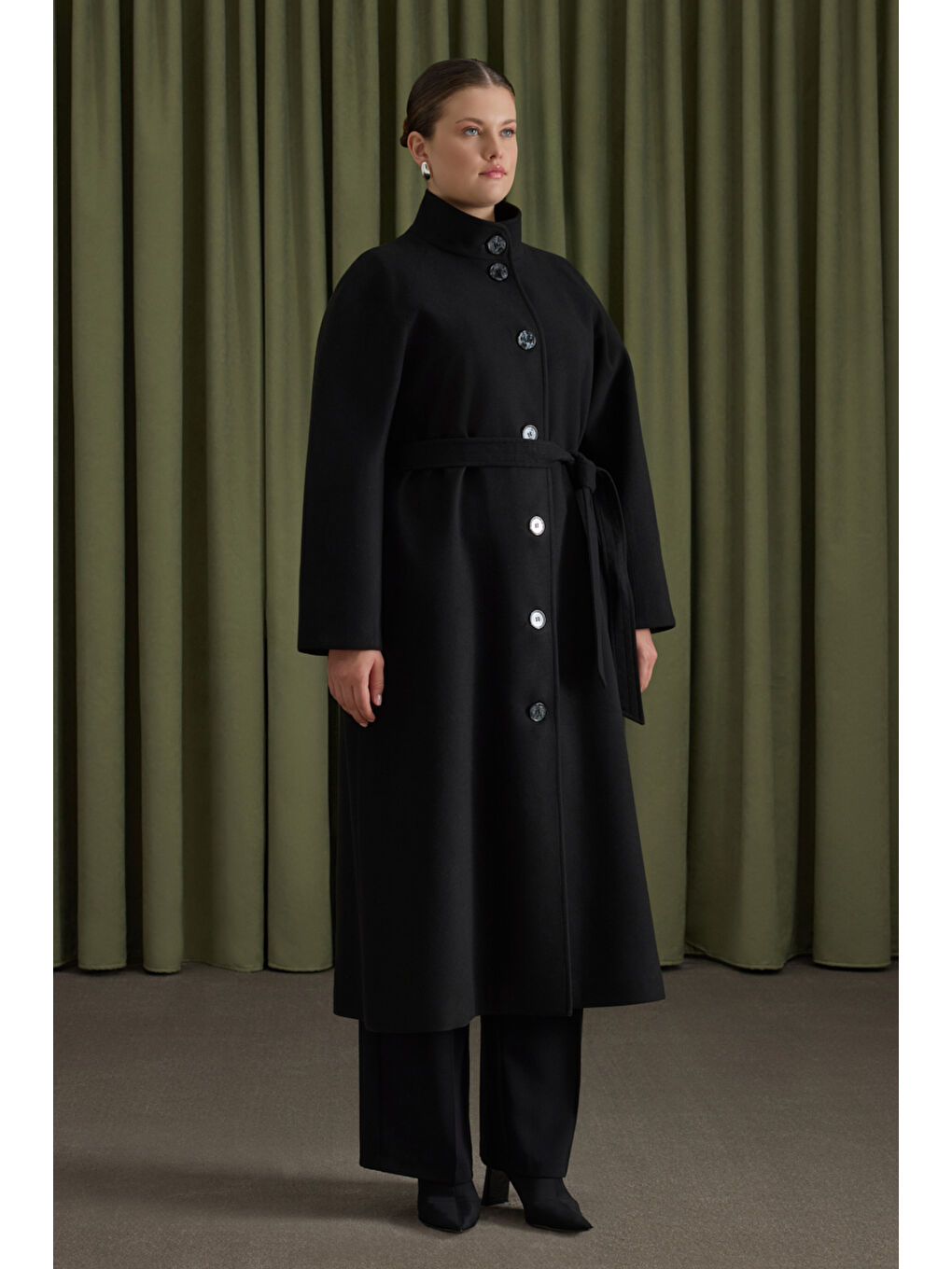 Siyah Dik Yaka Kaban-2