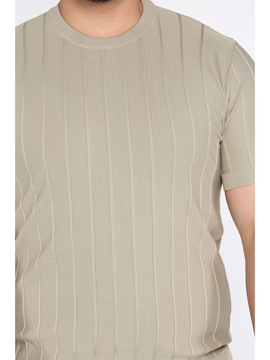 Bej Erkek Bisiklet Yaka Kendinden Çizgi Desenli Triko Tişört-3