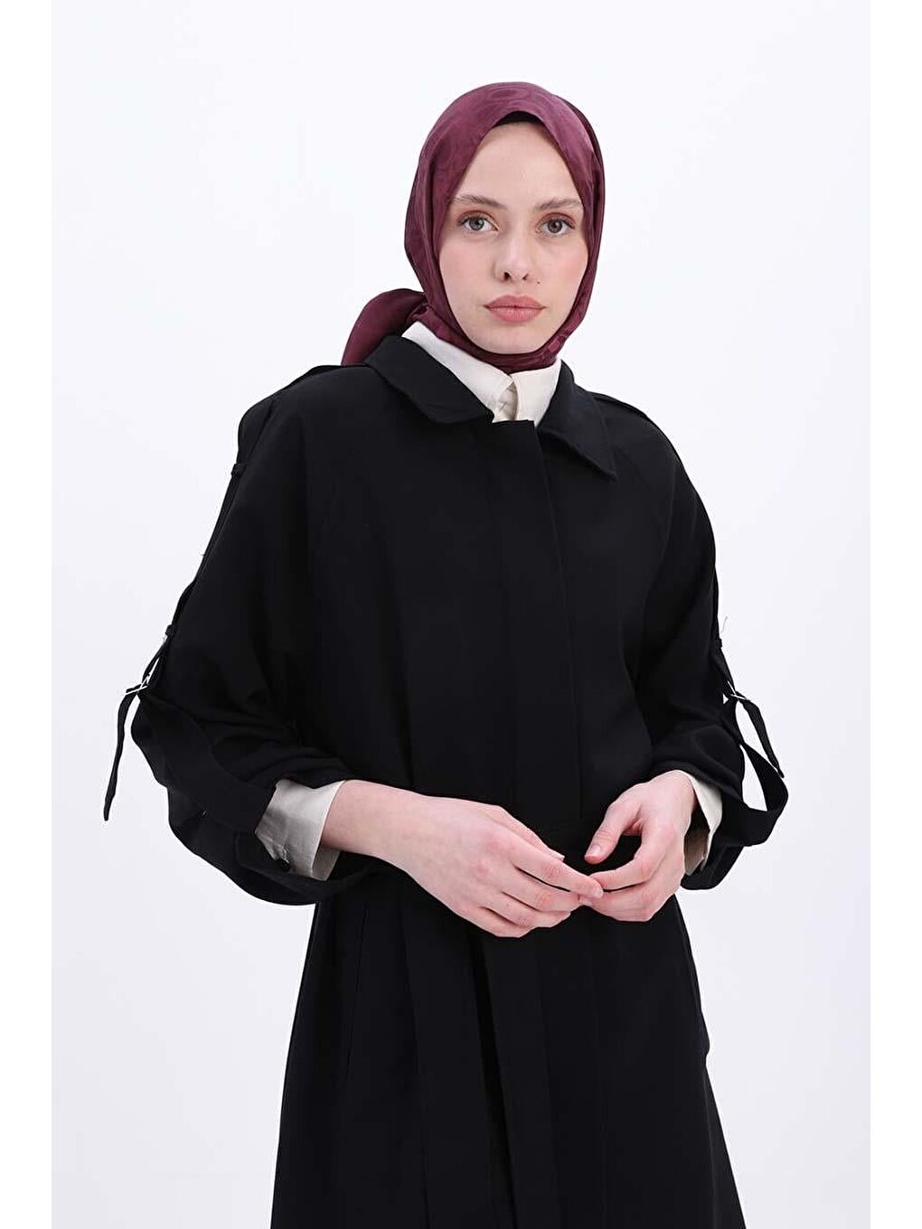 Siyah-Kolu Apoletli Düğmeli Trençkot-3