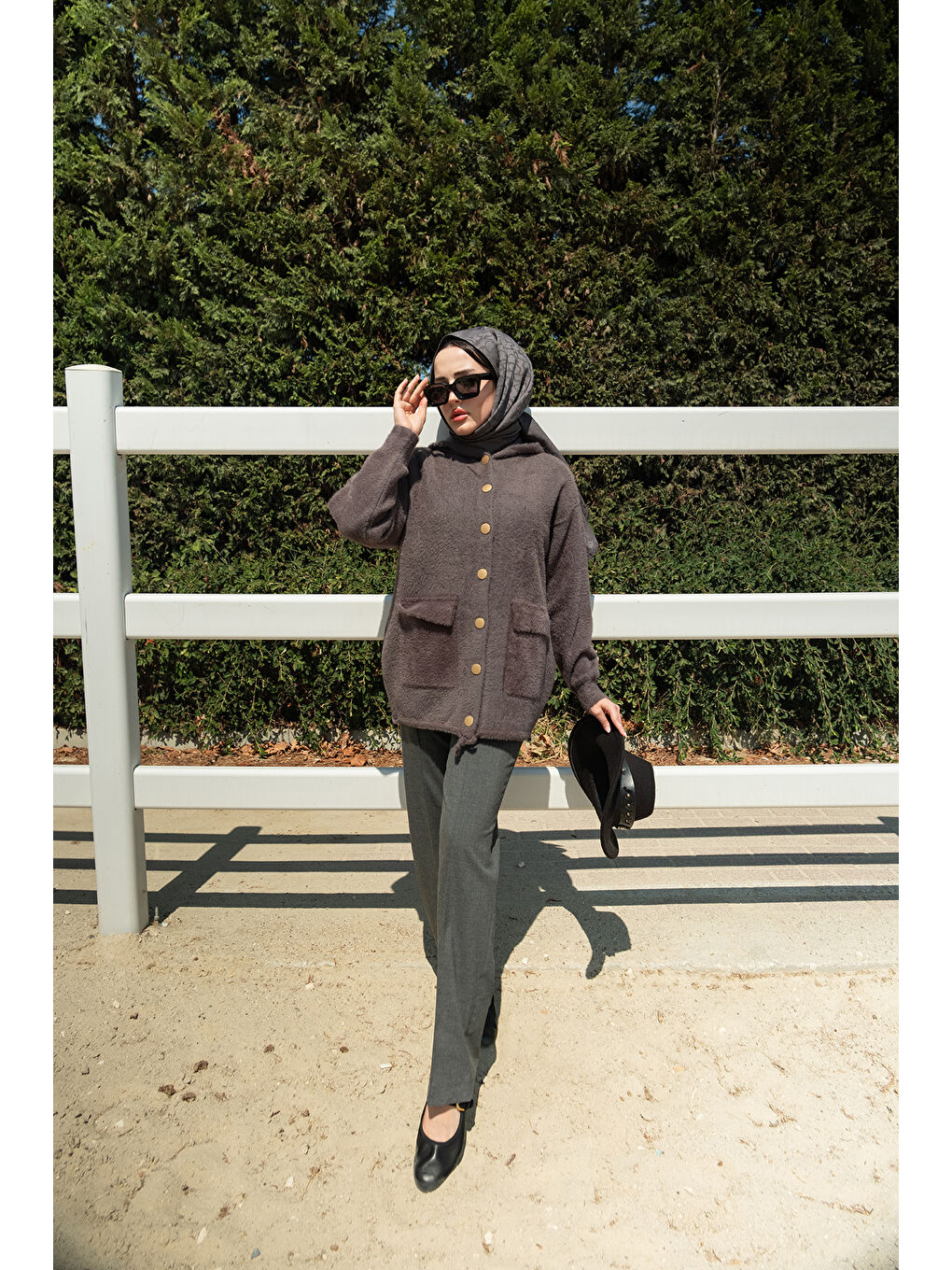 Gri Kadın Kapüşonlu Triko Ceket Füme-1