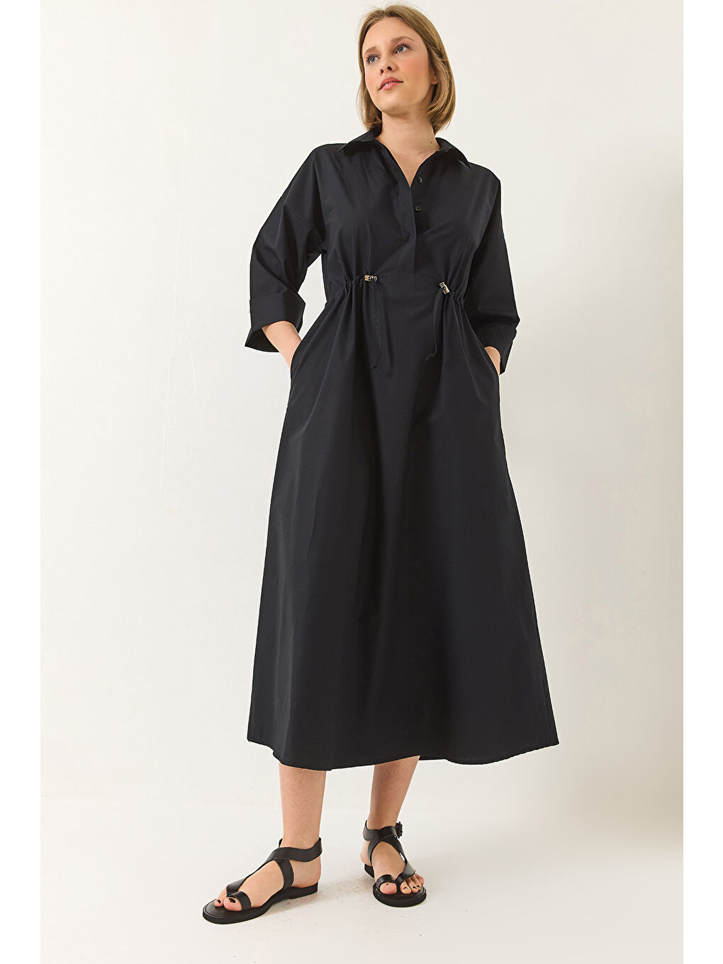 Siyah Kadın Bel Ayarlamalı yarım Kollu Düğme Kapamalı Uzun Poplin Elbise