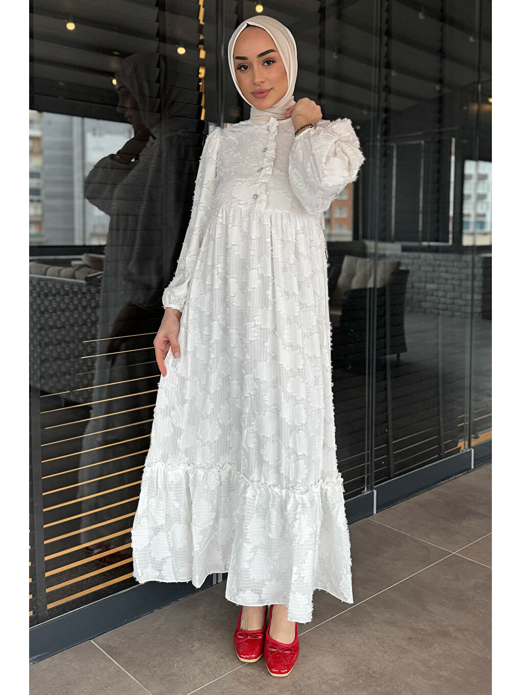 Ekru Kadın Taşlı Düğmeli Püsküllü Tesettür Fistolu Elbise-3