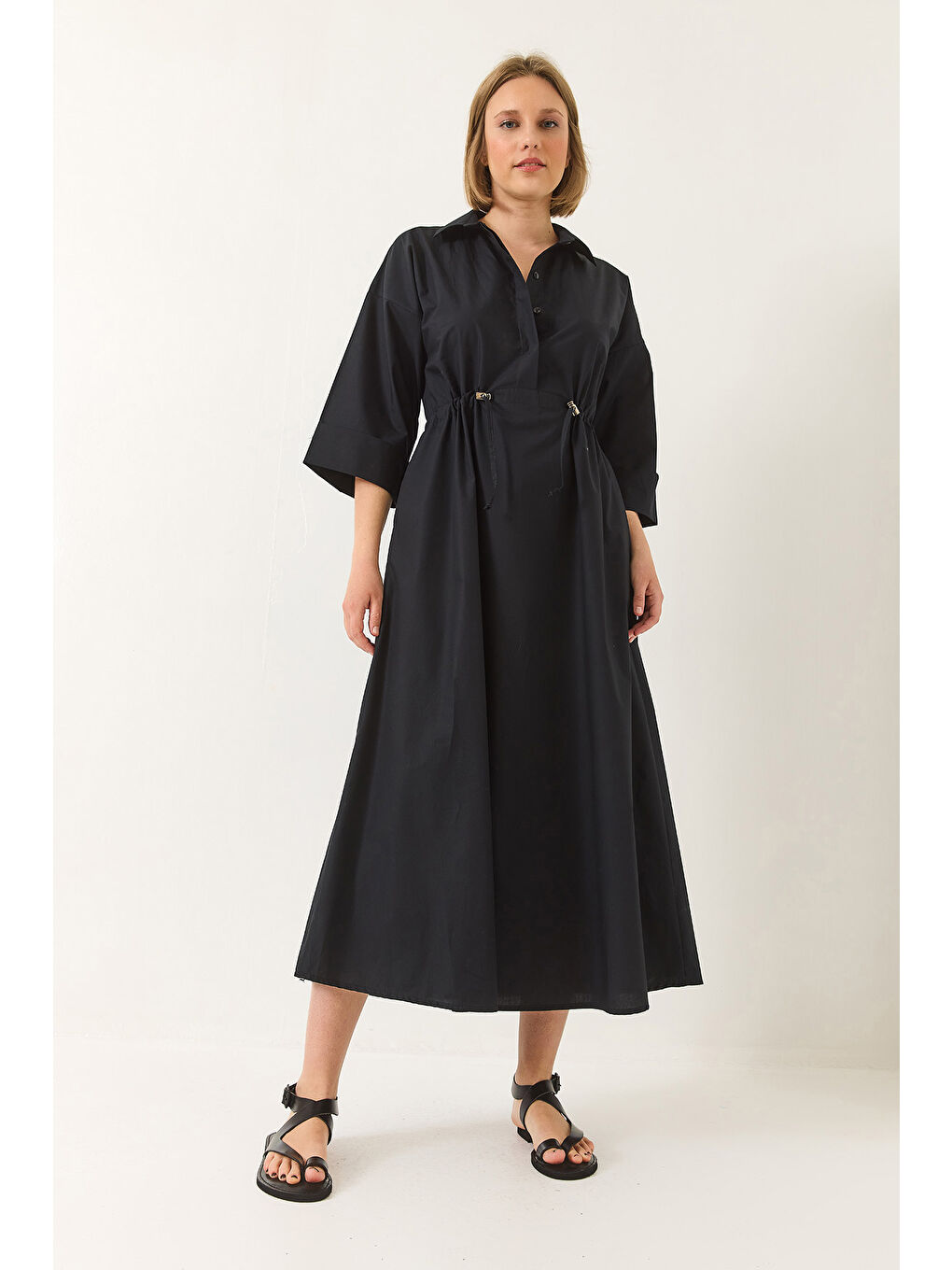 Siyah Kadın Bel Ayarlamalı yarım Kollu Düğme Kapamalı Uzun Poplin Elbise-3