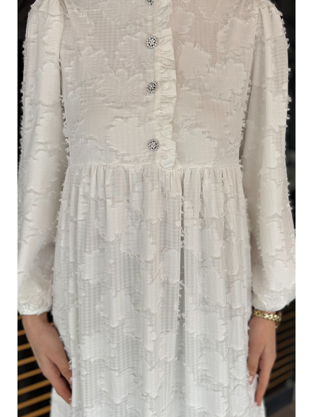 Ekru Kadın Taşlı Düğmeli Püsküllü Tesettür Fistolu Elbise-4