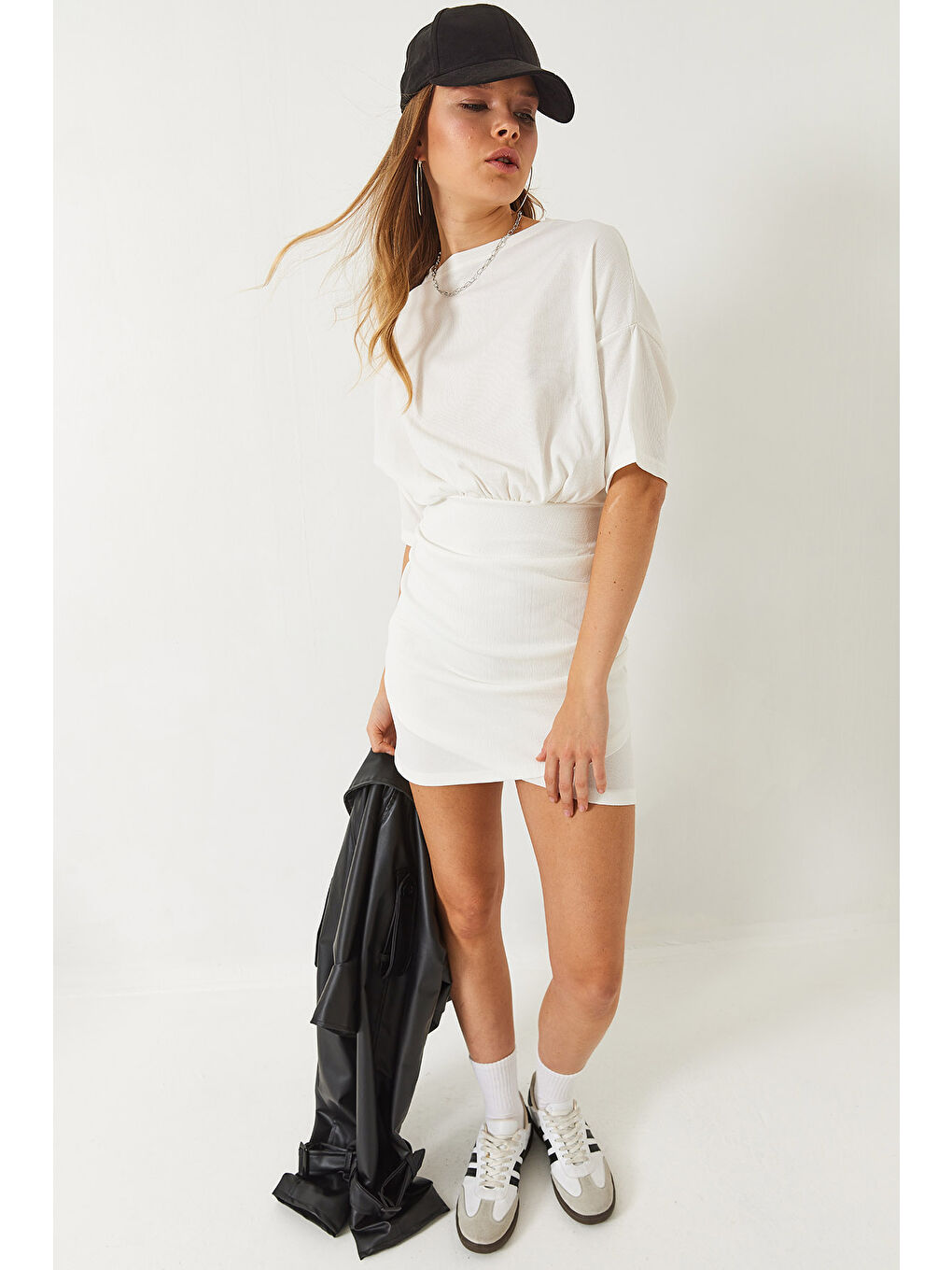 Beyaz Kadın Beli Lastikli Yarasa Kollu Kruvaze Etekli Basic Elbise-2