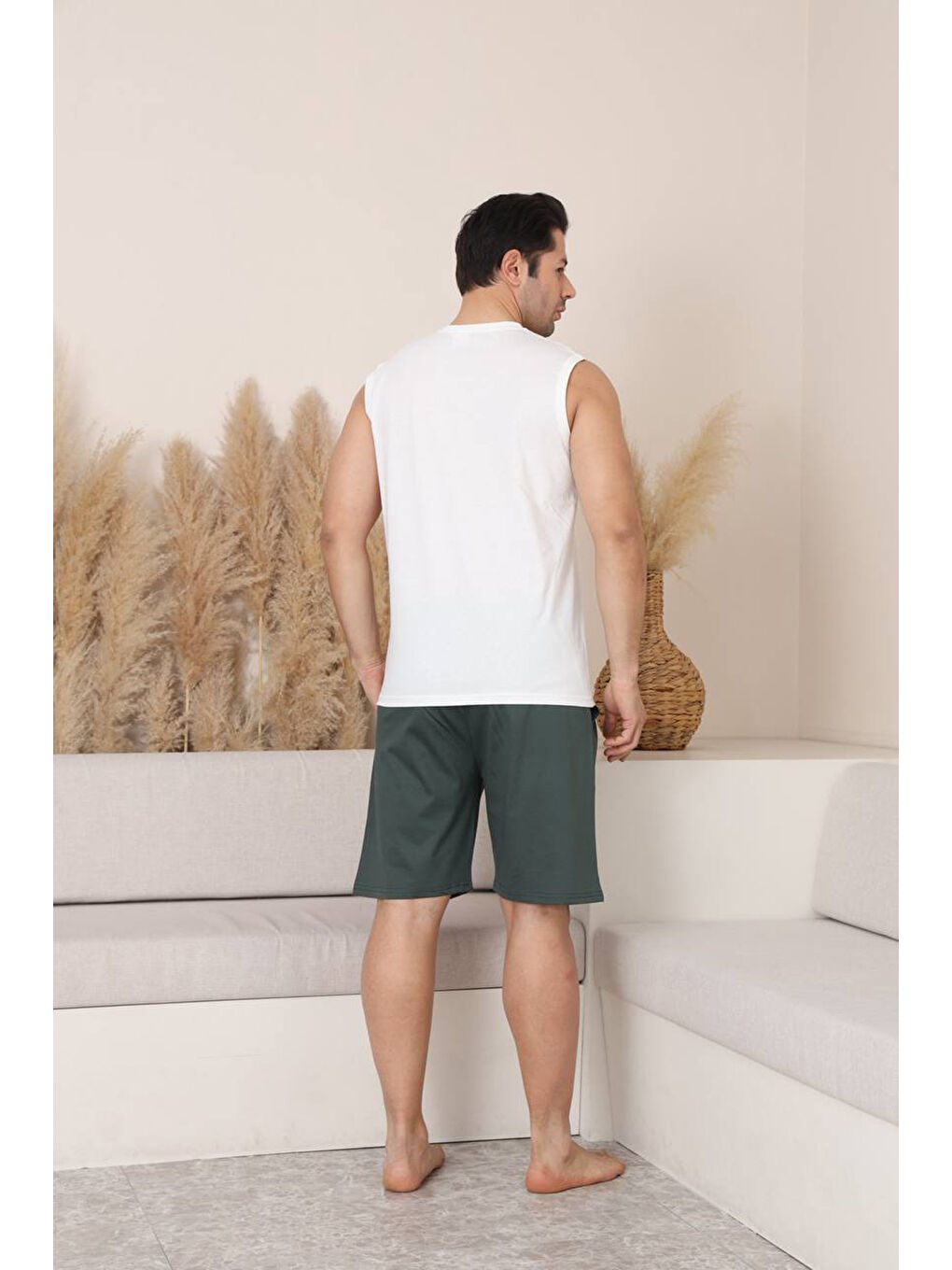 Beyaz %100 Pamuklu Kolsuz Cepli Erkek Şortlu Pijama Takımı 2011-4