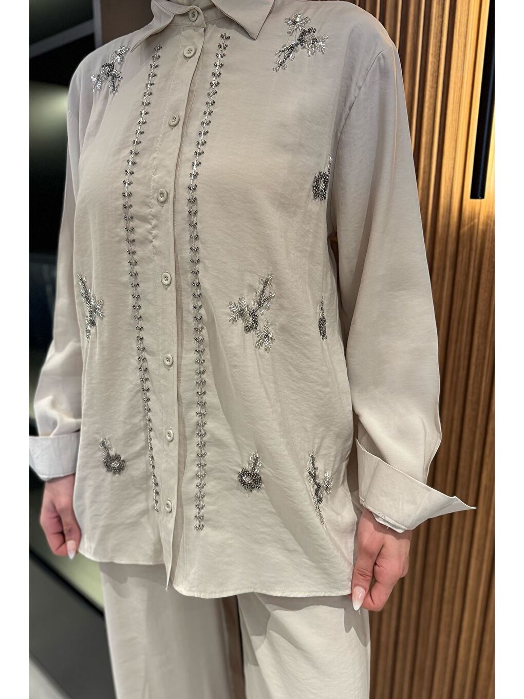 Bej Kadın Boncuk İşlemeli Tesettür Gömlek Pantolon İkili Takım-2