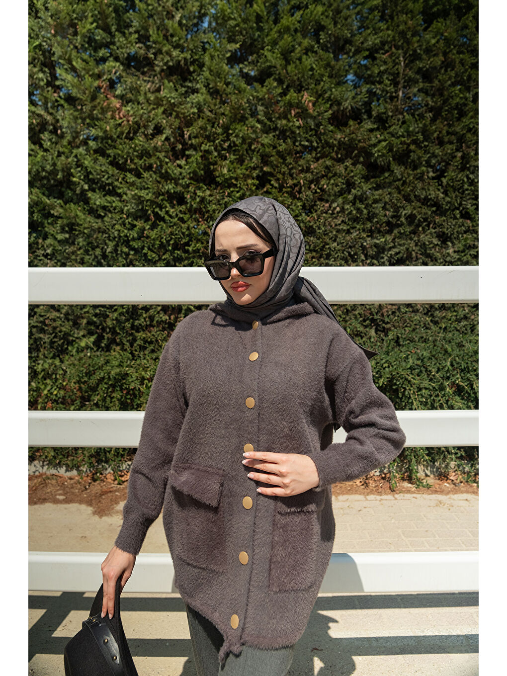 Gri Kadın Kapüşonlu Triko Ceket Füme-3