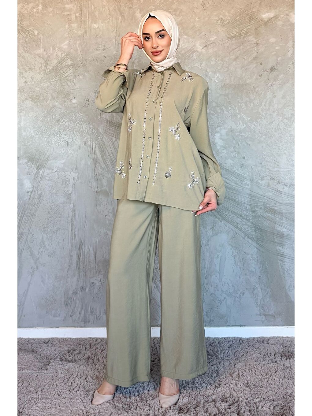 Haki Kadın Boncuk İşlemeli Tesettür Gömlek Pantolon İkili Takım