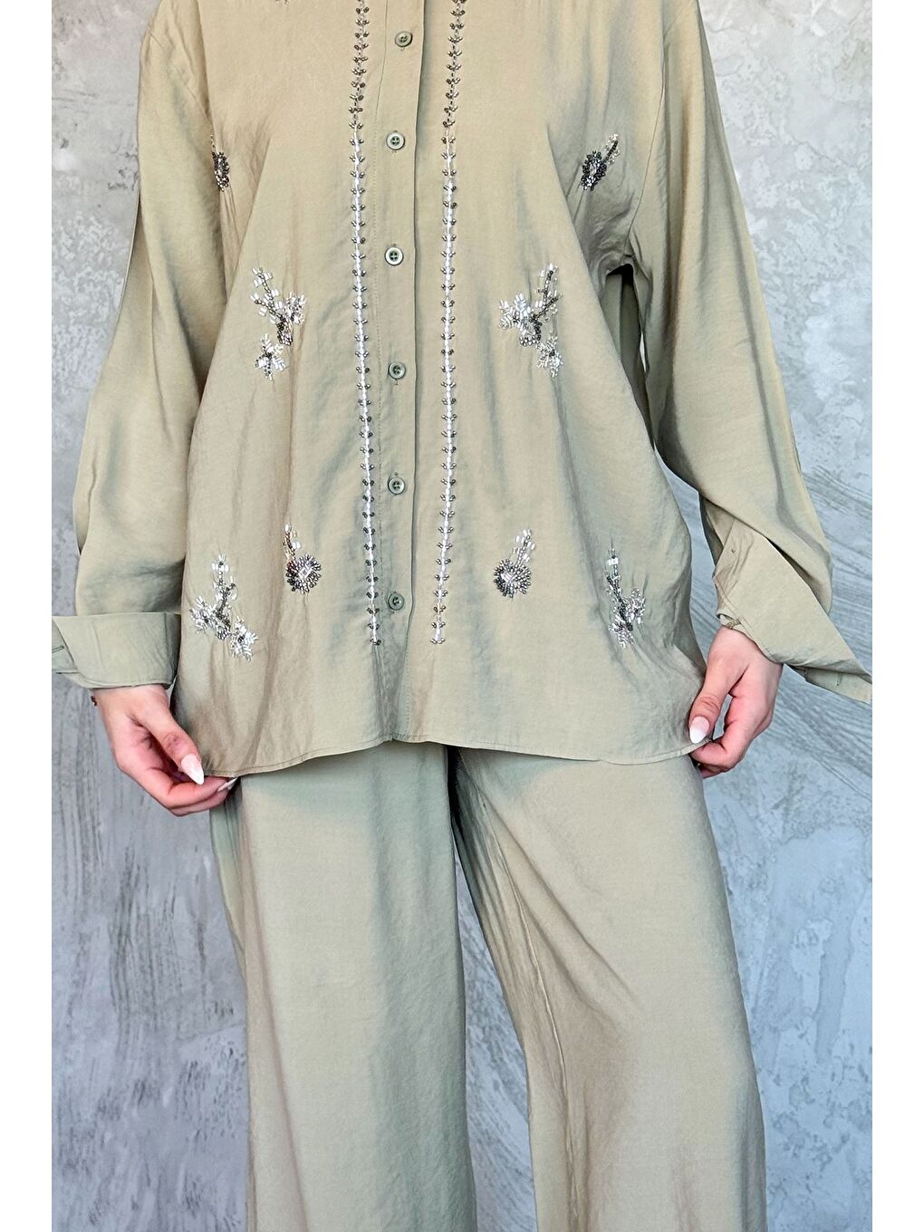 Haki Kadın Boncuk İşlemeli Tesettür Gömlek Pantolon İkili Takım-2