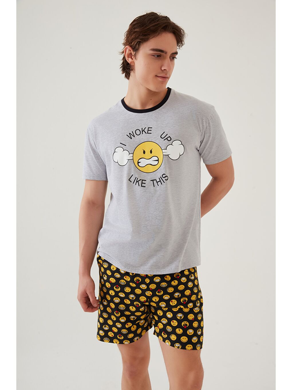 Gri Erkek Pamuklu Baskı Detaylı Şort Takımı-3