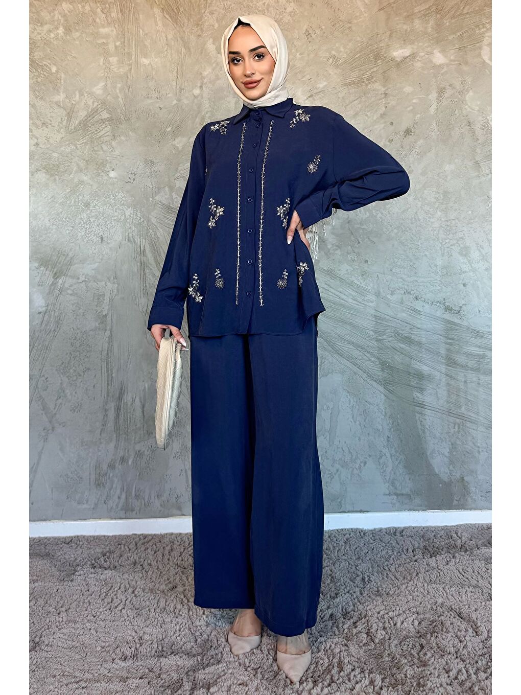 Lacivert Kadın Boncuk İşlemeli Tesettür Gömlek Pantolon İkili Takım-1
