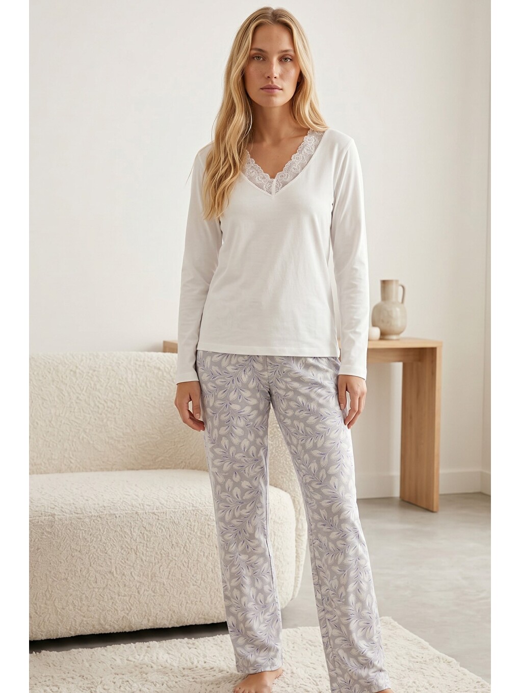 Beyaz Dantelli Pamuklu Elastanlı Örme Pijama Takım26240333-1
