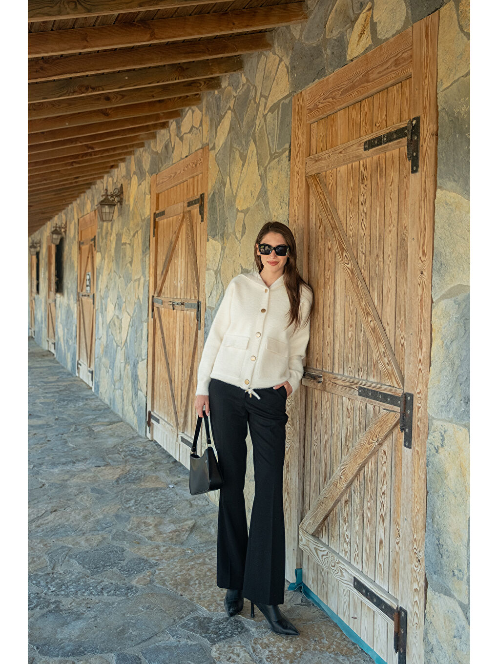 Kadın Kapüşonlu Kısa Triko Ceket Bej-3