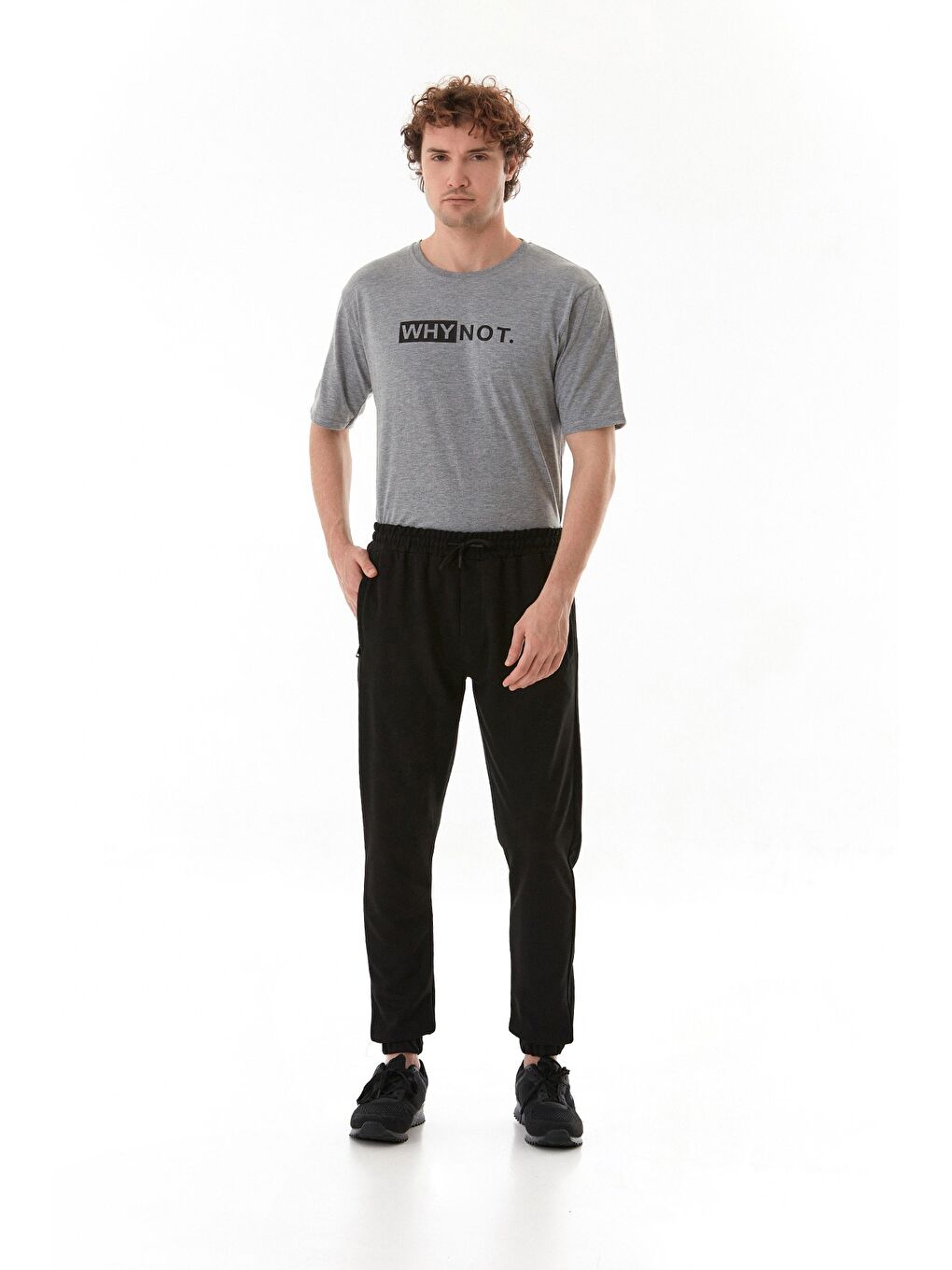 Siyah Beli Lastikli Cebi Fermuarlı Jogger Pantolon