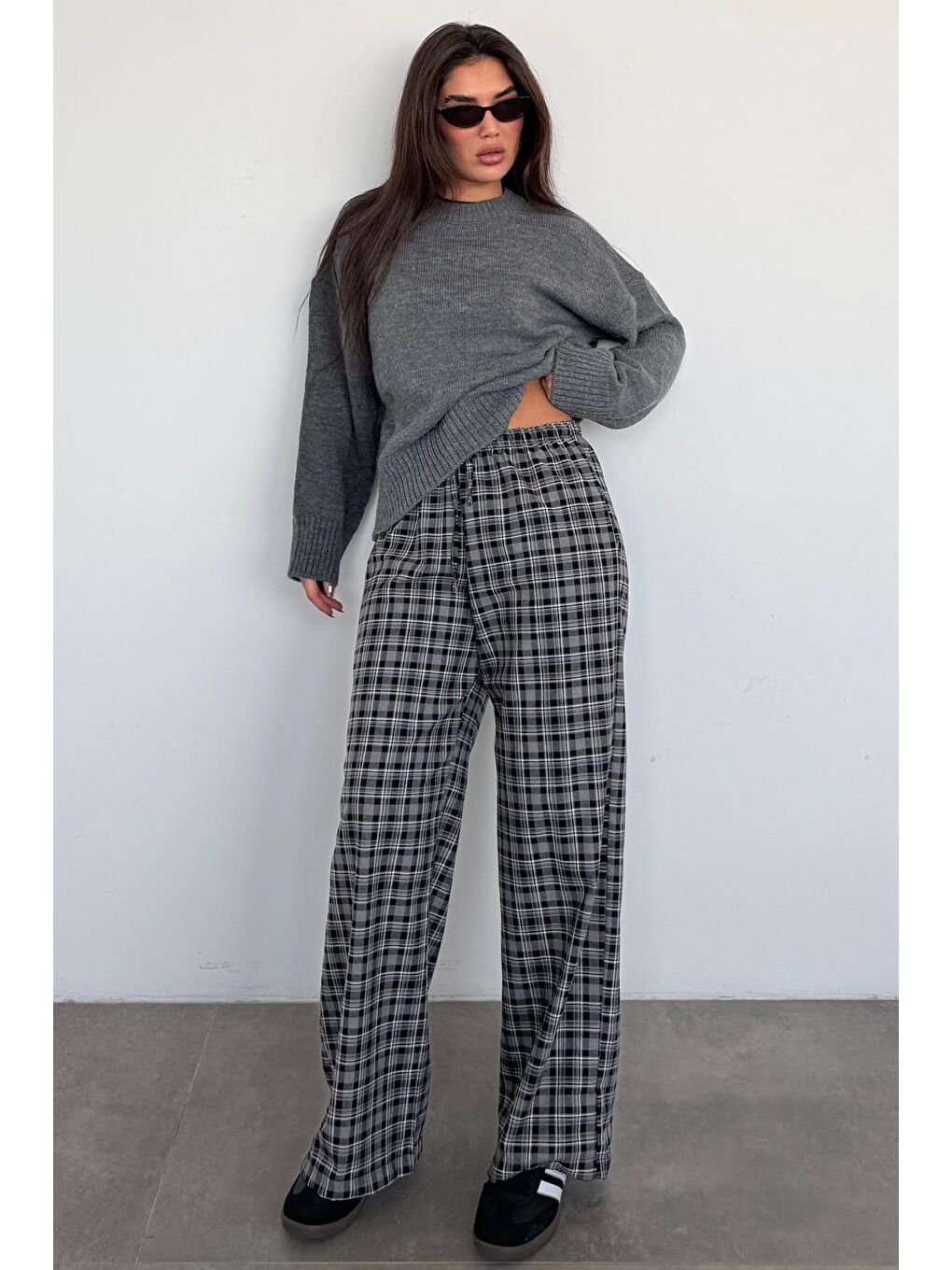 Gri Lastikli Bel Geniş Paça Ekose Pantolon Mg2658-4
