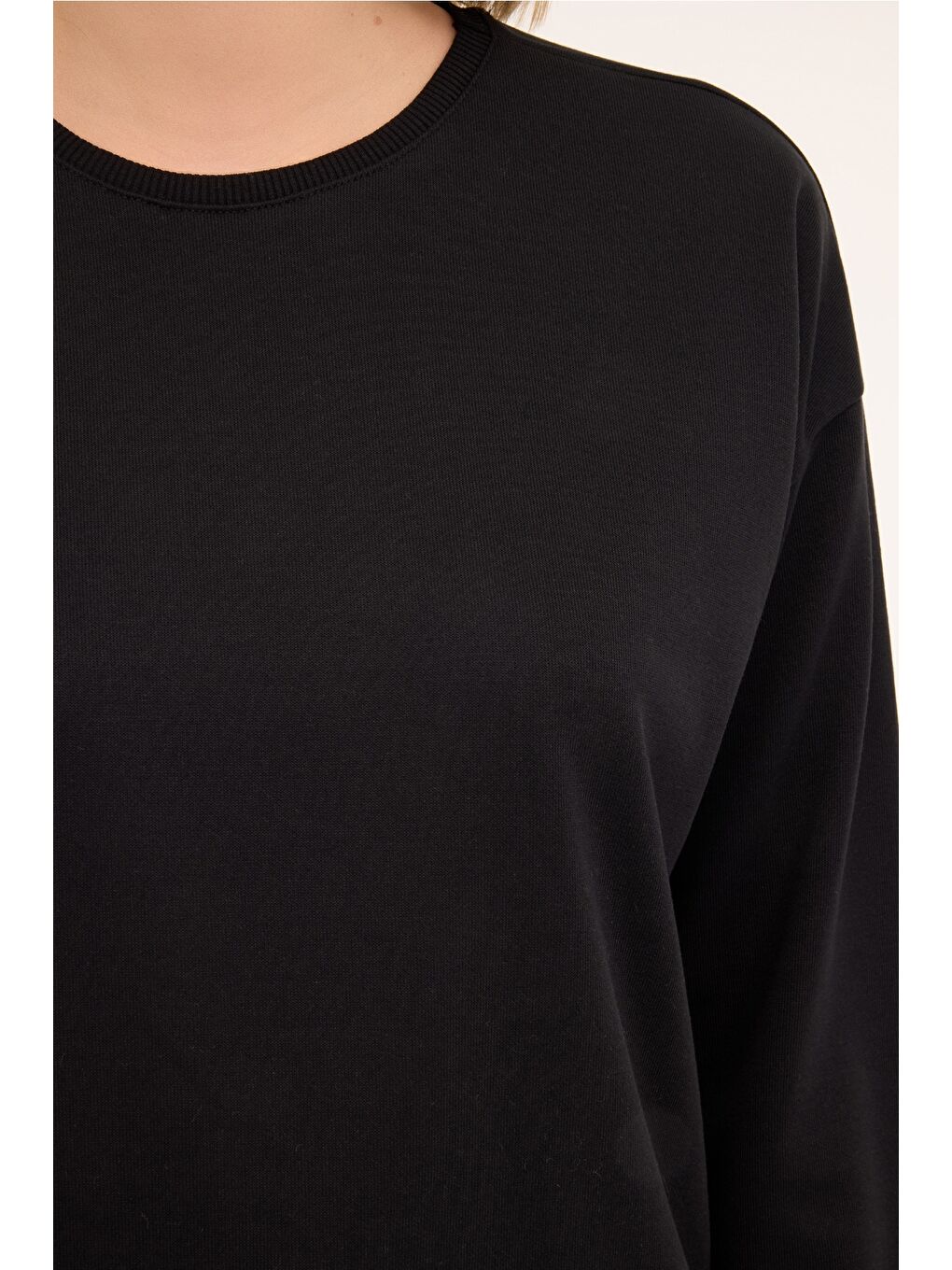 WB C NECK 16SN82 4PR Siyah Kadın Sweatshirt-3