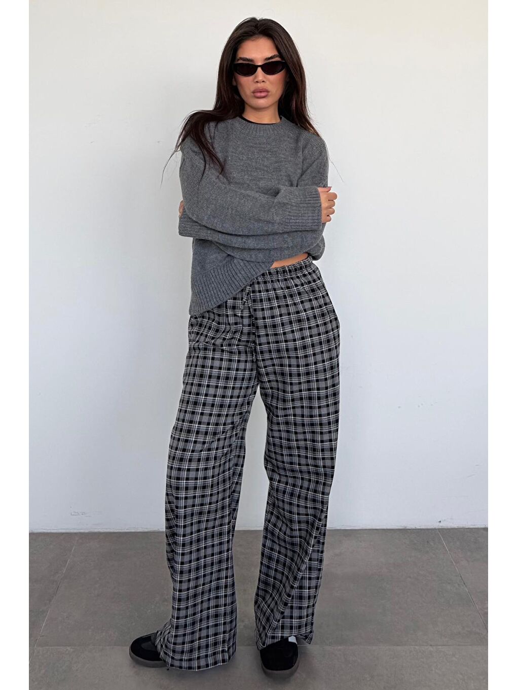 Gri Lastikli Bel Geniş Paça Ekose Pantolon Mg2658-5