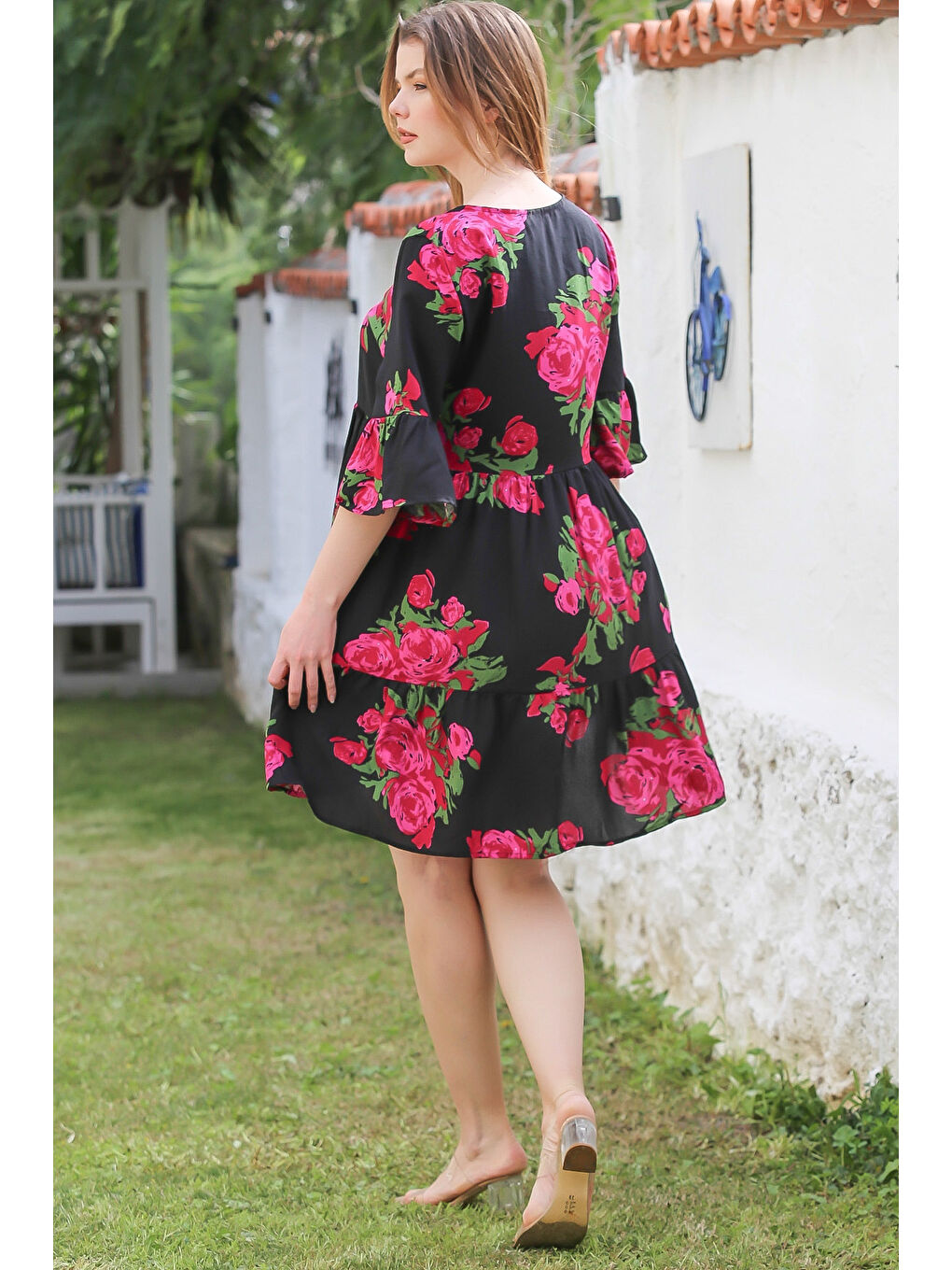 Siyah-Pembe Havuz Yaka Fırfırlı Kol Bağlamalı Eteği Fırfırlı Püsküllü Viskon Dokuma Elbise 95 52-5