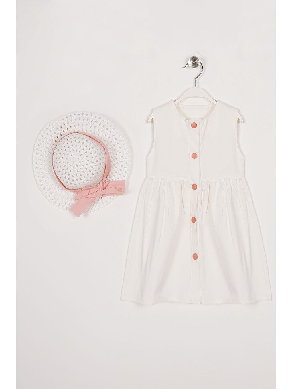 Bisiklet Yaka Sıfır Kol Çıtçıt Düğmeli Şapkalı Beyaz Renk Kız Çocuk Elbise