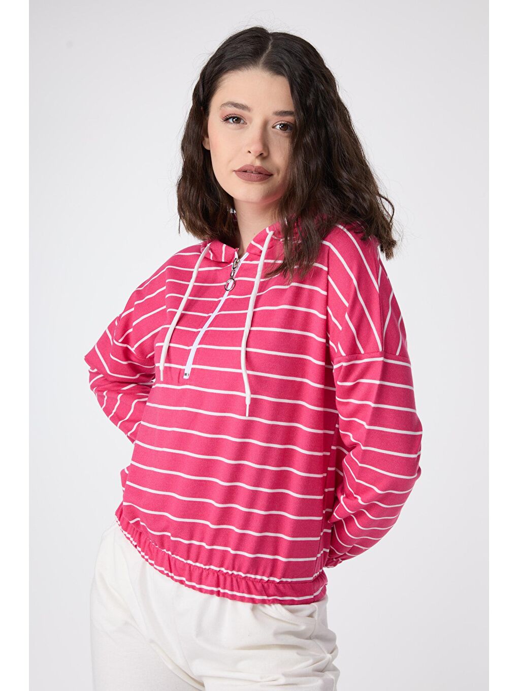 Kapüşonlu Yaka Kadın Fuşya Kapüşonlu Sweat - 23893