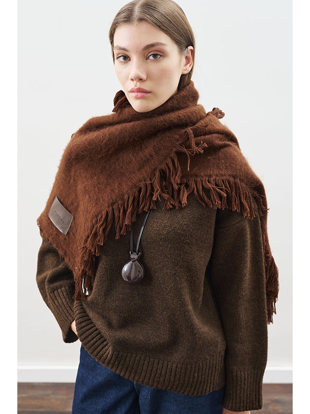 Püsküllü Atkı Kahverengi-2