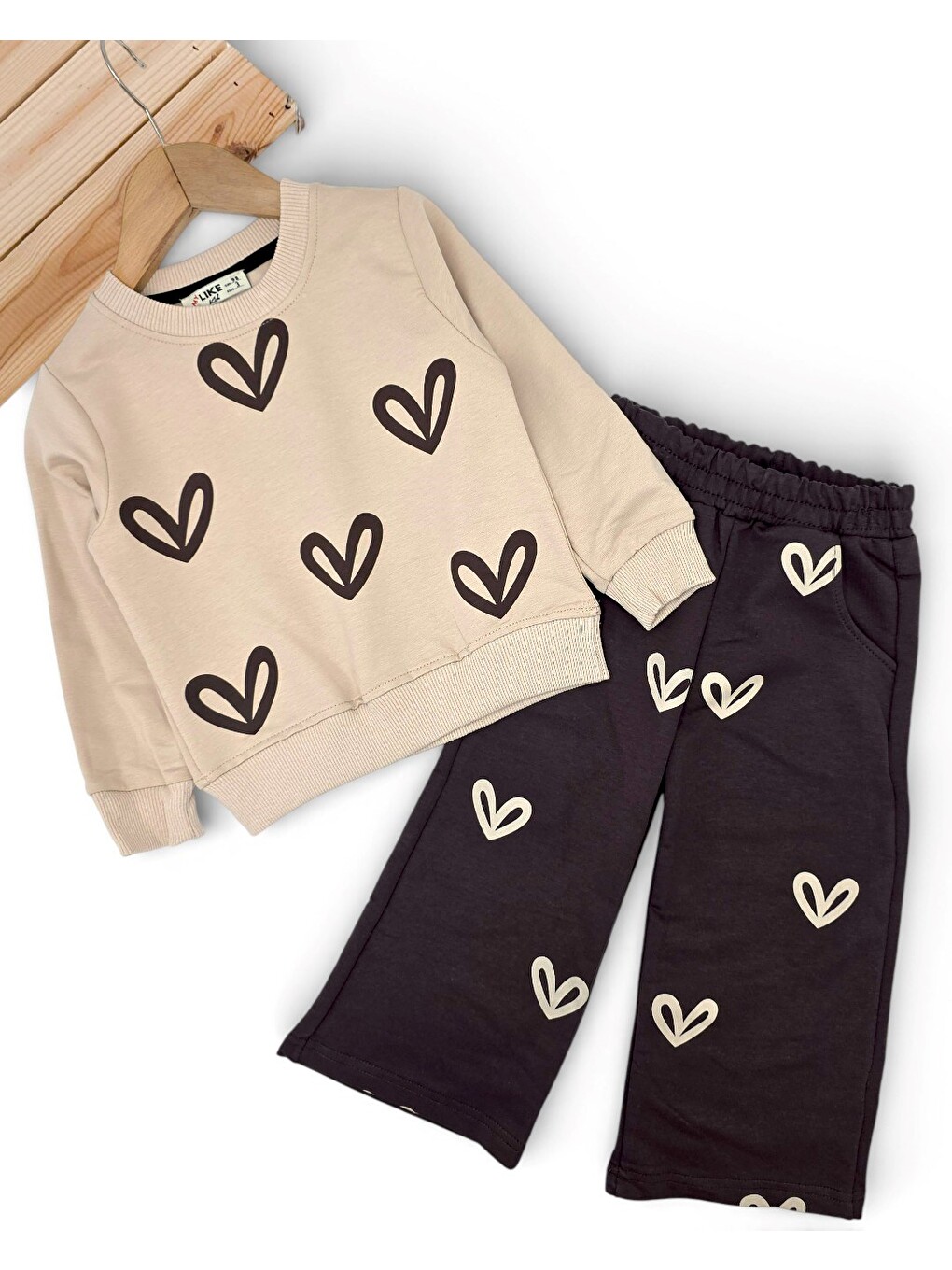 Kahverengi Kız Çocuk Kalp Baskılı Geniş Paça Pantalonlu 2'li Mevsimlik Takım