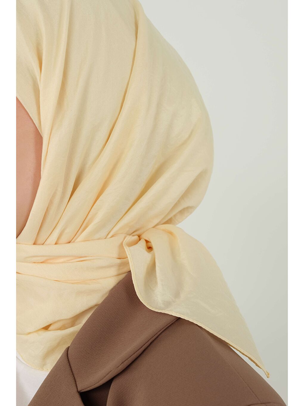 Bej Soft Kraş Eşarp Vanilya-1
