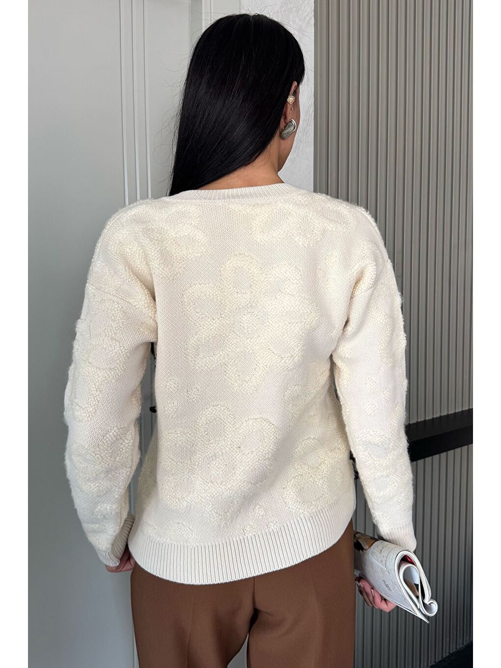 Ekru Çiçek Desenli Triko Ceket-3