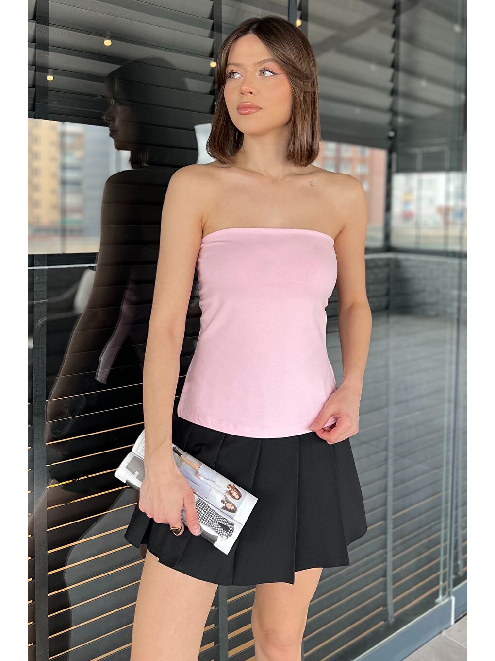 Pembe Kadın Yanlar Yırtmaç Detaylı Straplez Bluz