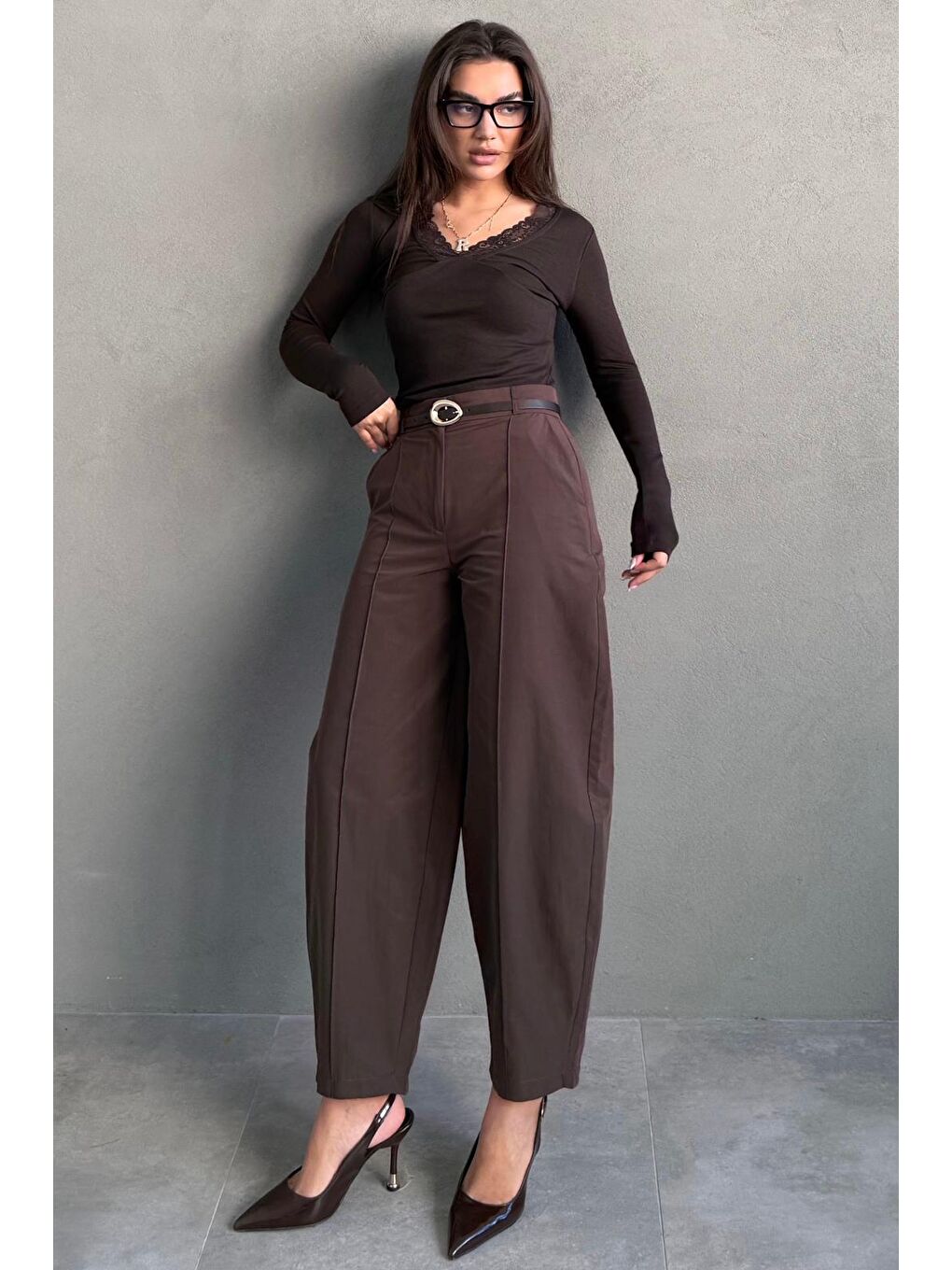Kahverengi Modern Kesim Kemerli Yüksek Bel Bol Paça Kumaş Pantolon Mg2618-3