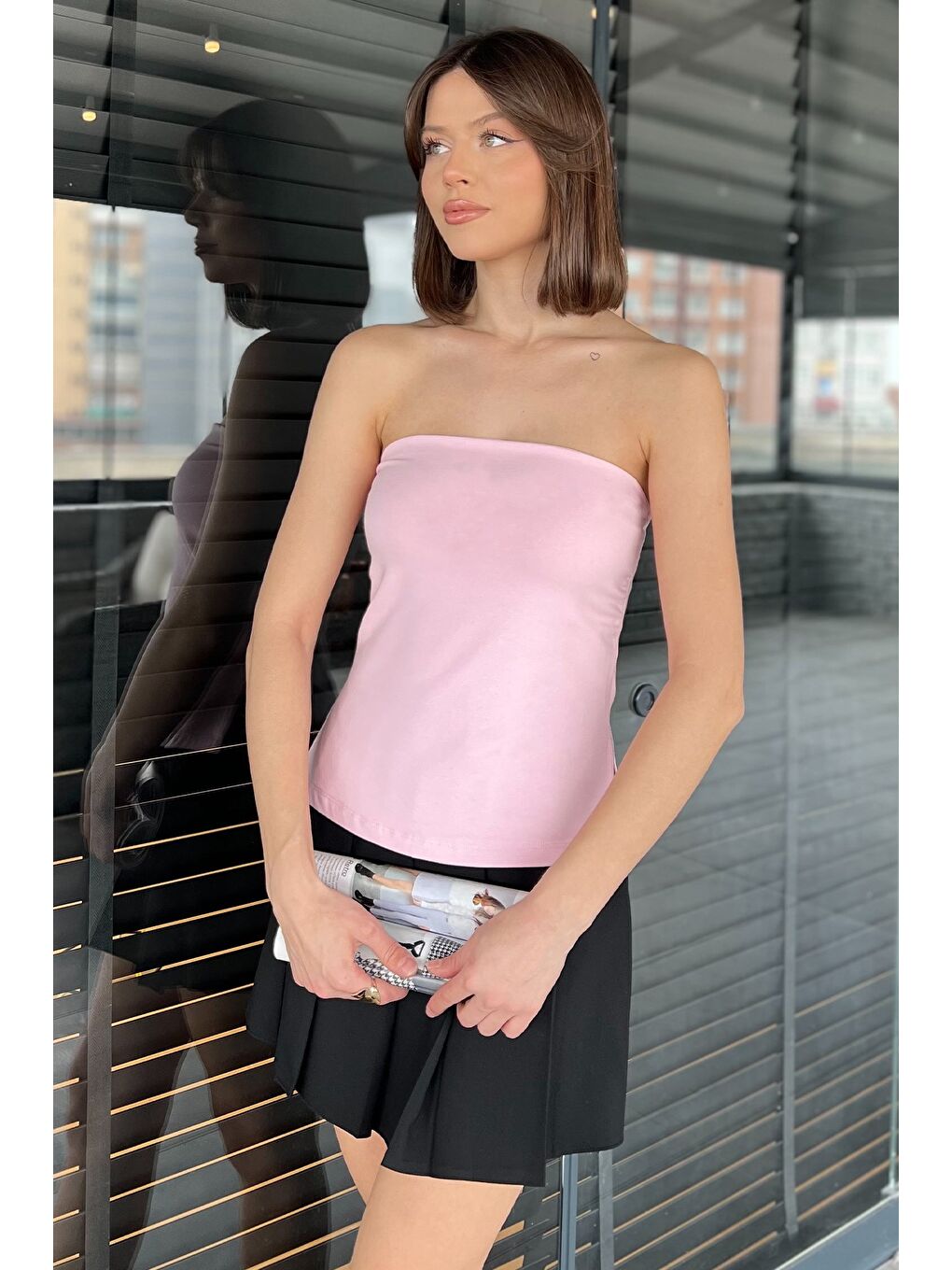 Pembe Kadın Yanlar Yırtmaç Detaylı Straplez Bluz-1