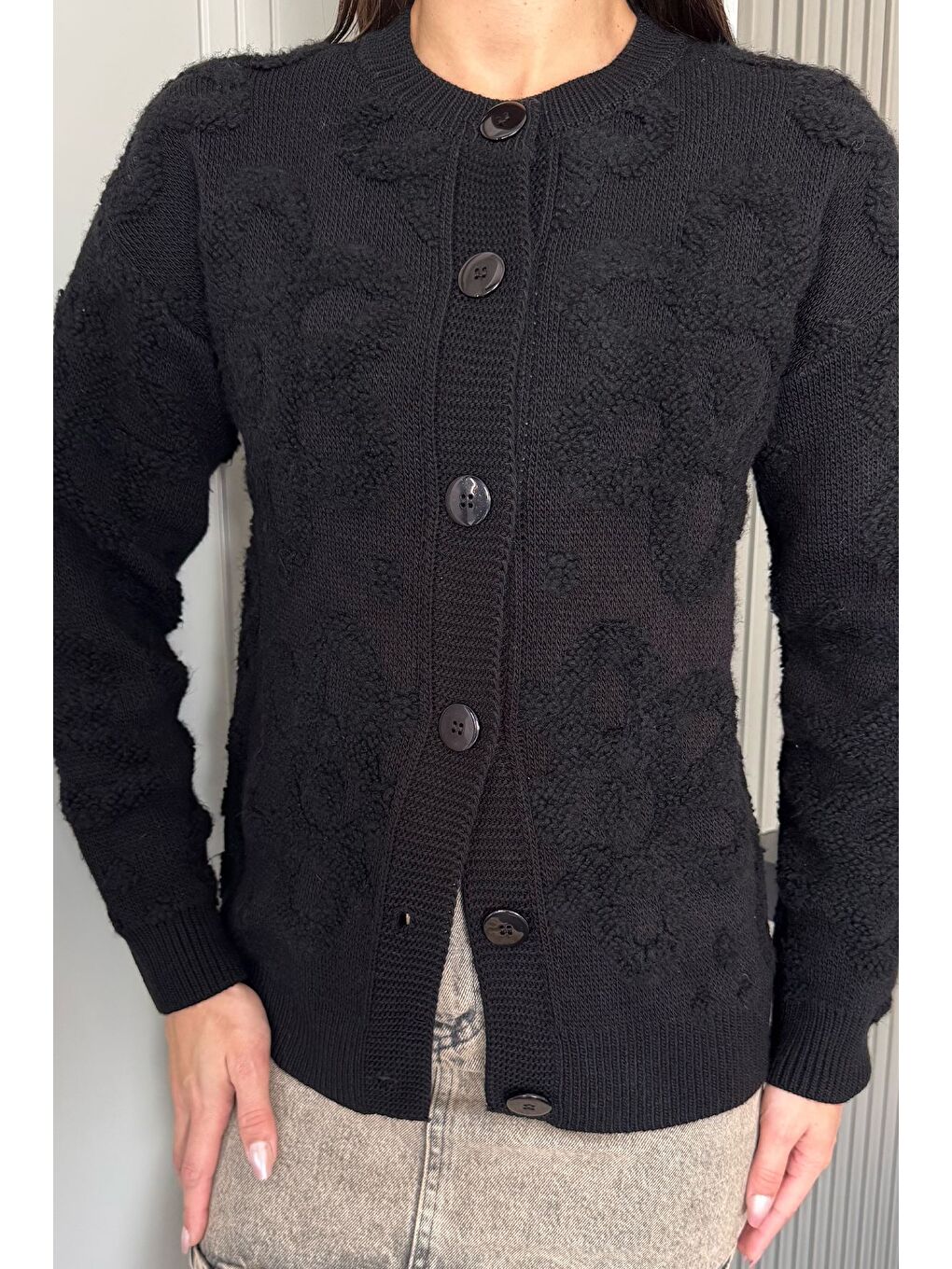 Siyah Çiçek Desenli Triko Ceket-2