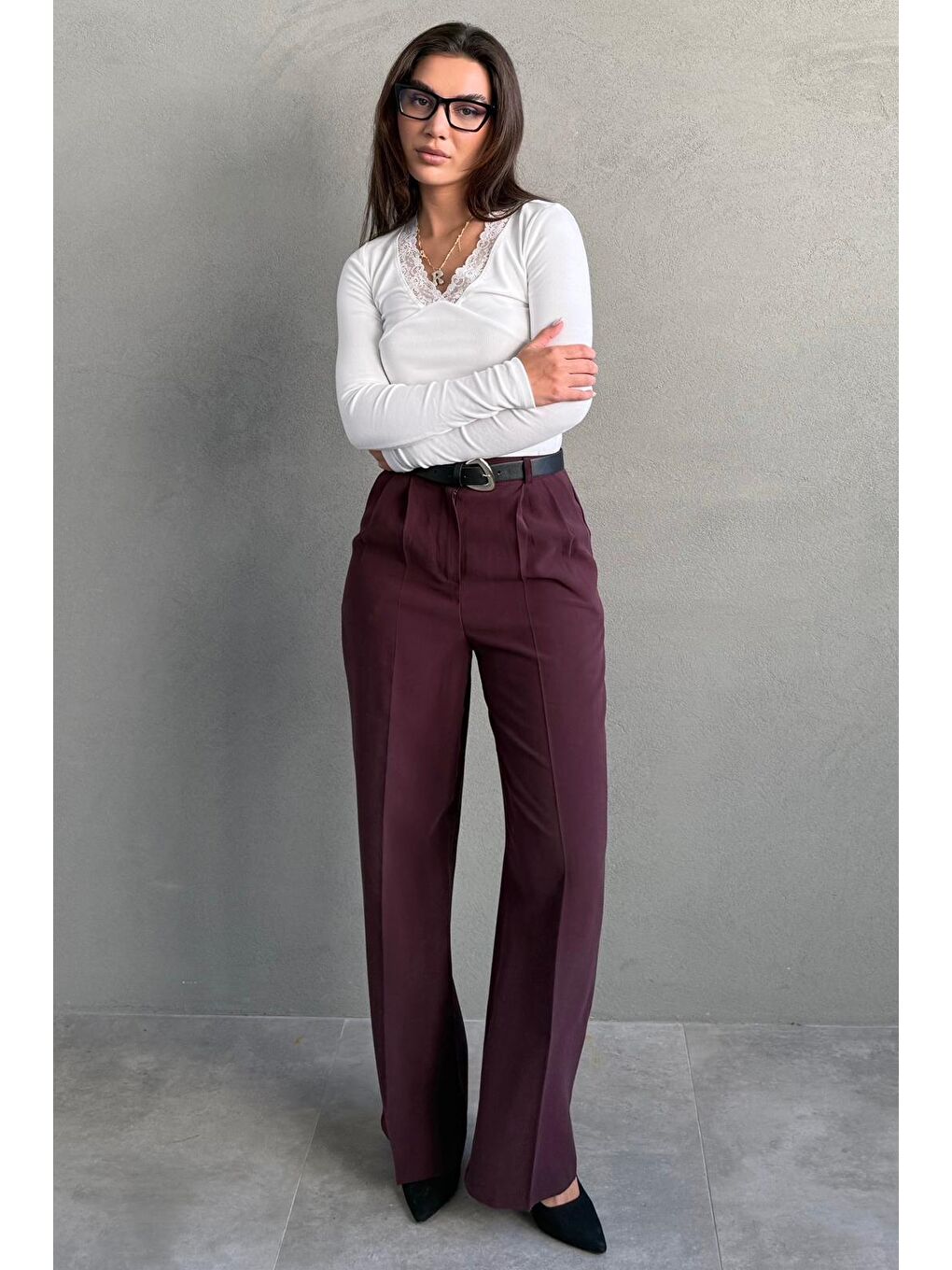 Mürdüm Yüksek Bel Pileli Kemerli Geniş Paça Kadın Pantolon Mg2615-1