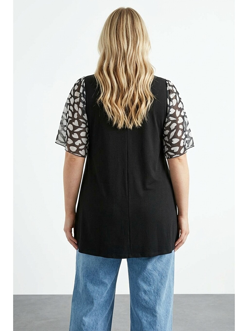 Siyah Kolları Tül Detaylı Pileli T-shirt-3
