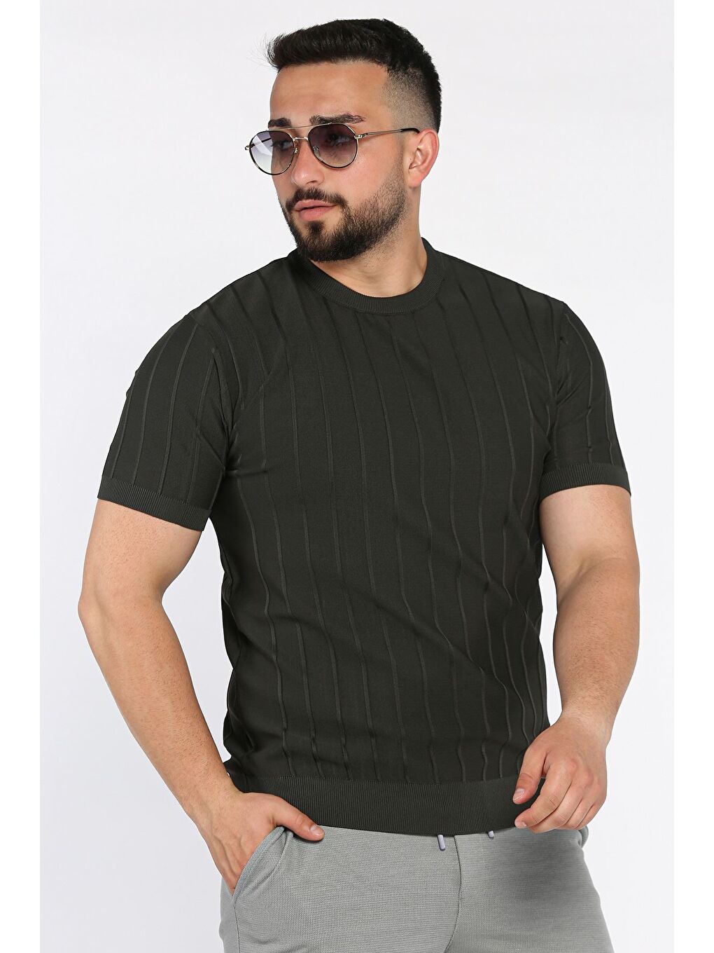 Antrasit Erkek Bisiklet Yaka Kendinden Çizgi Desenli Triko Tişört-1