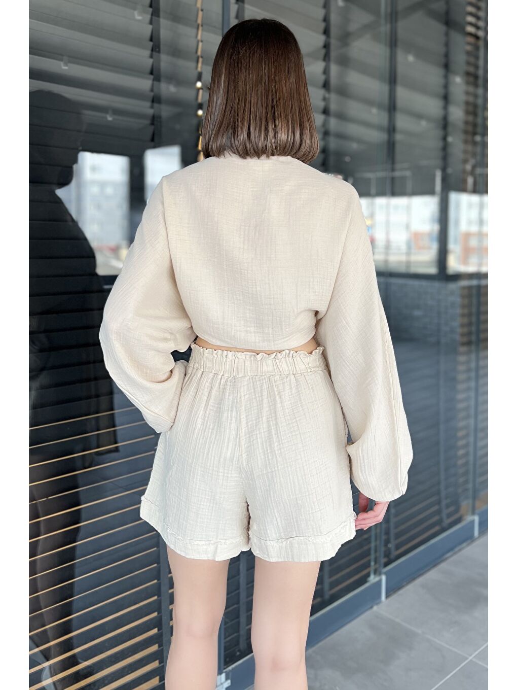 Bej Kadın Keten Şort-2