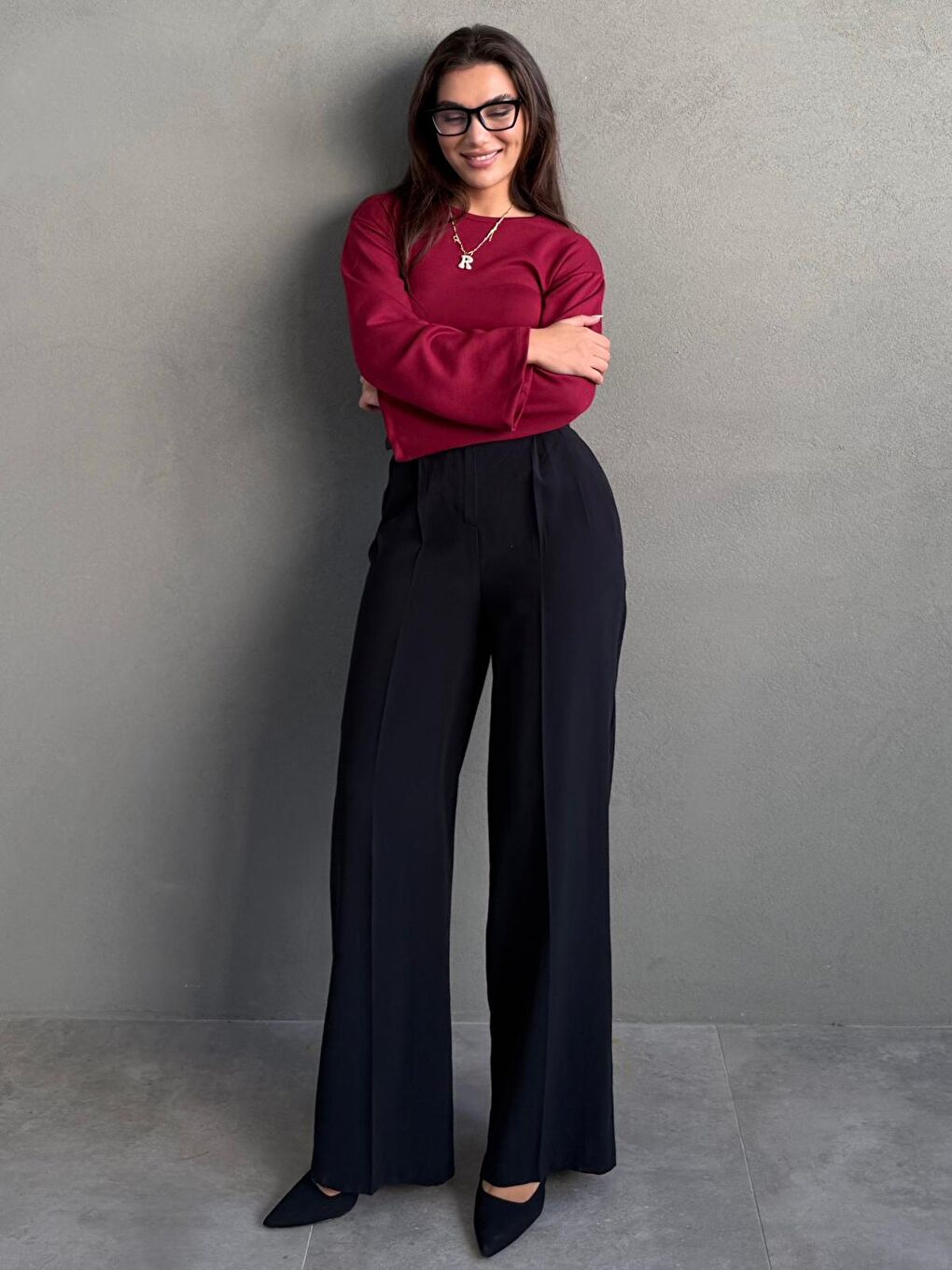 Siyah Yüksek Bel Pileli Kemerli Geniş Paça Kadın Pantolon Mg2615-4