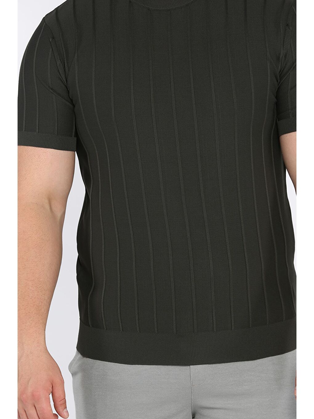 Antrasit Erkek Bisiklet Yaka Kendinden Çizgi Desenli Triko Tişört-3