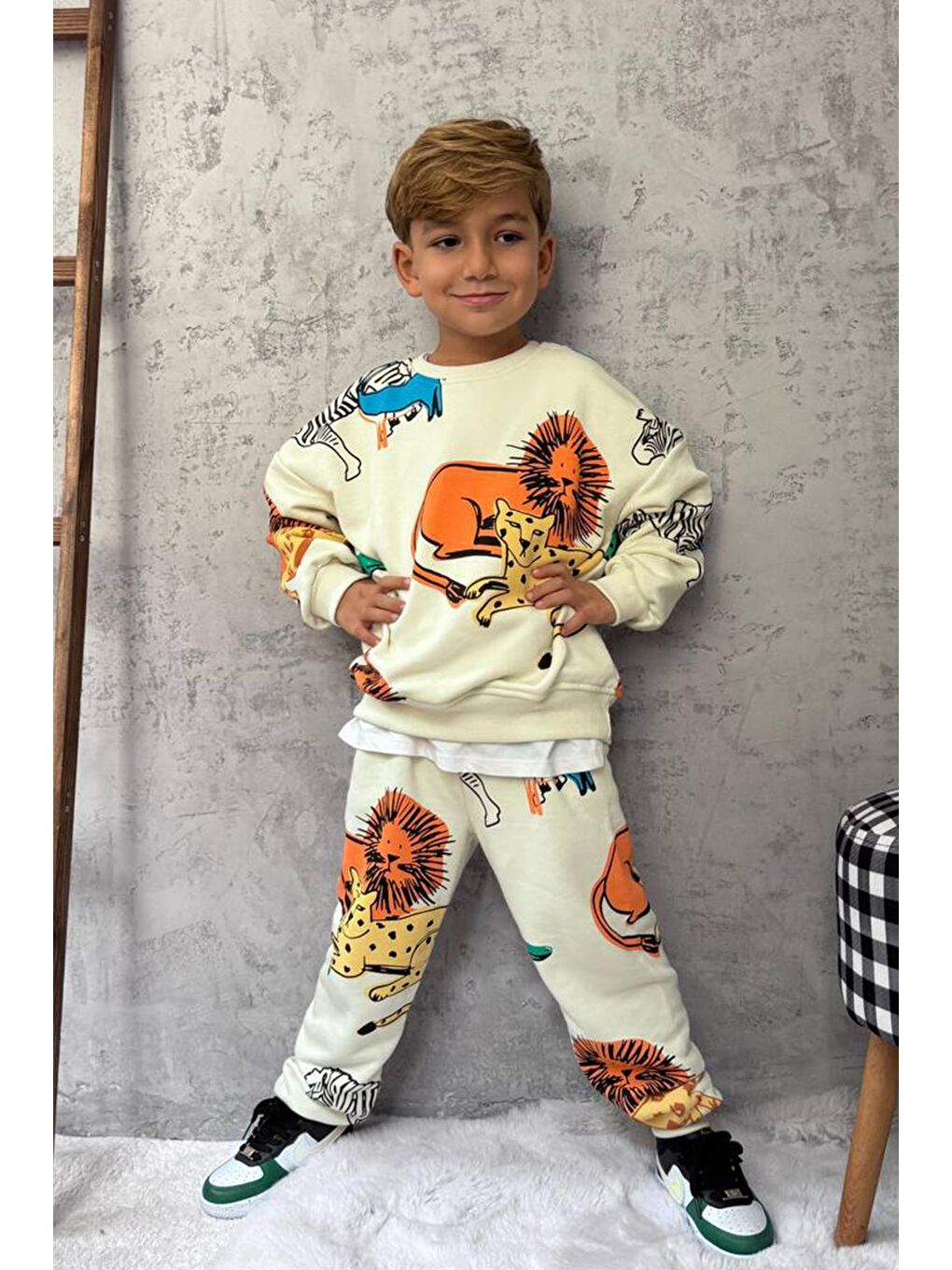 Pembe Erkek Çocuk Baskılı 3 İplik Pamuklu Kumaş Alt Üst Takım-2